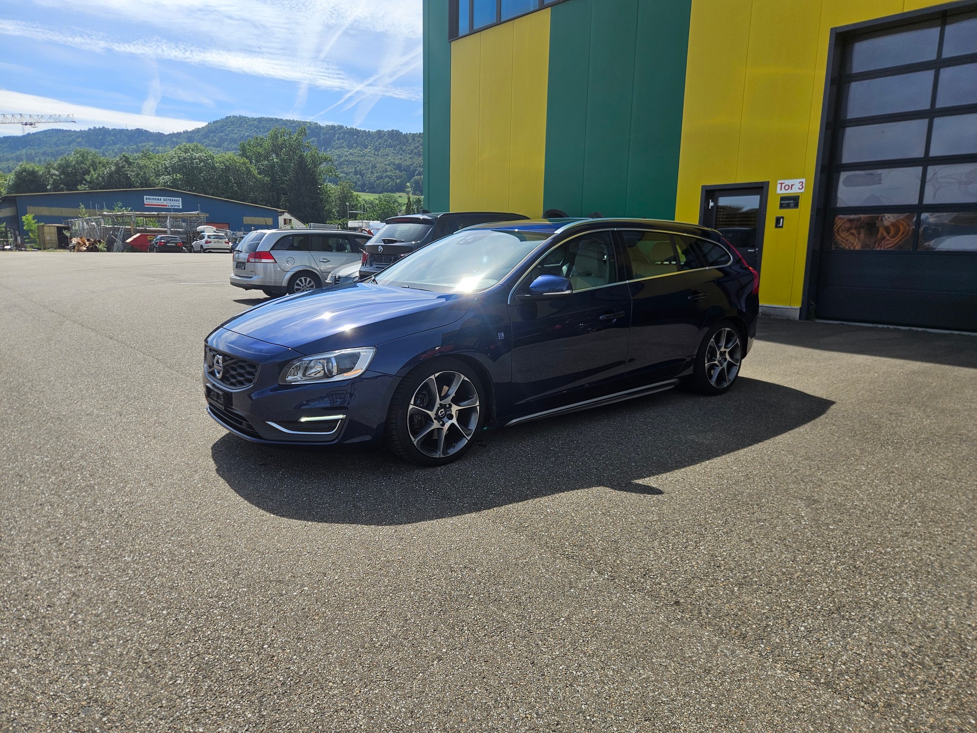 VOLVO V60 D5 OceanRace Geartronic-image-7