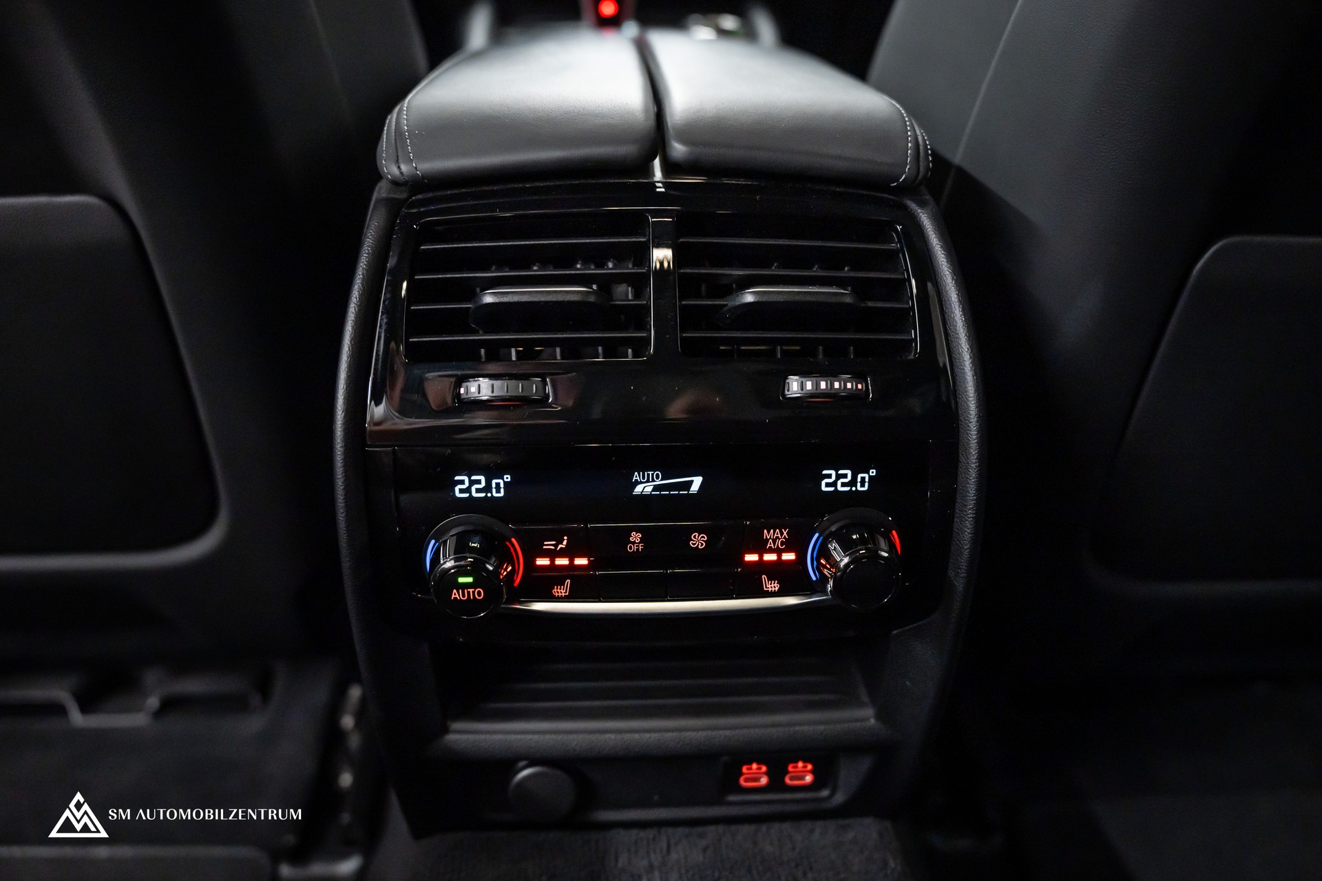 BMW M5 Competition xDrive / Laserlight / 360° / Sitzbelüftung / Head-Up-image-22