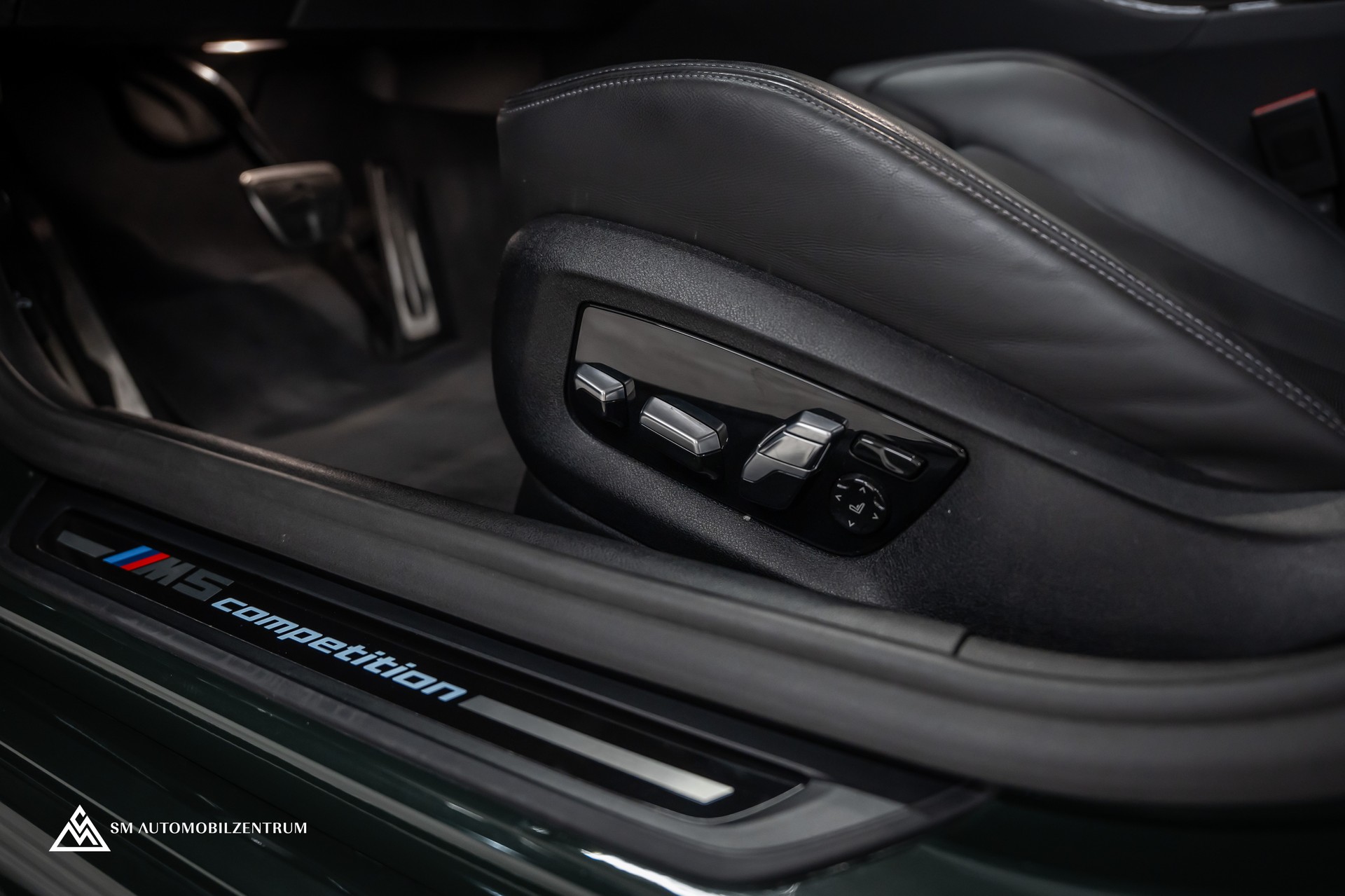BMW M5 Competition xDrive / Laserlight / 360° / Sitzbelüftung / Head-Up-image-25