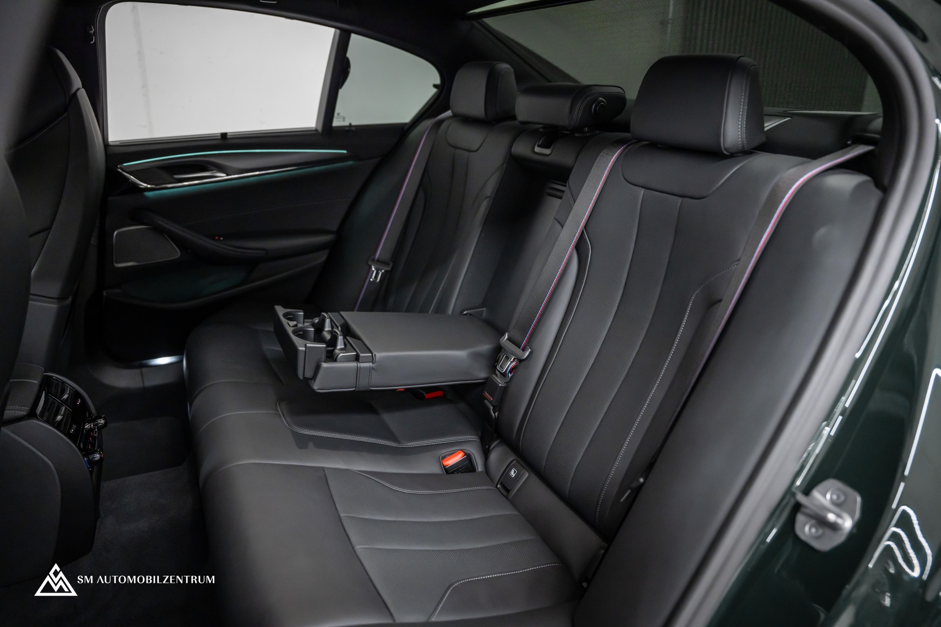 BMW M5 Competition xDrive / Laserlight / 360° / Sitzbelüftung / Head-Up-image-21