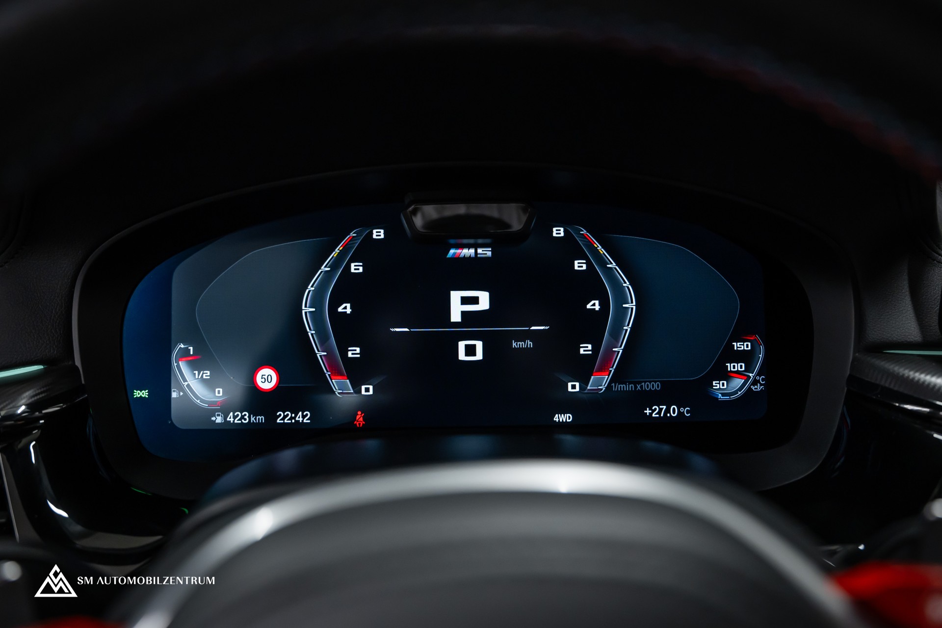 BMW M5 Competition xDrive / Laserlight / 360° / Sitzbelüftung / Head-Up-image-29