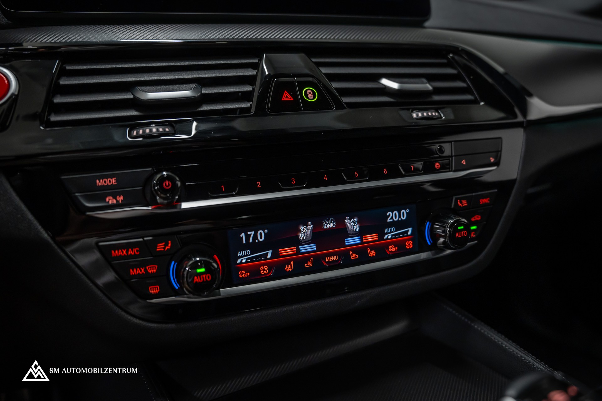 BMW M5 Competition xDrive / Laserlight / 360° / Sitzbelüftung / Head-Up-image-30