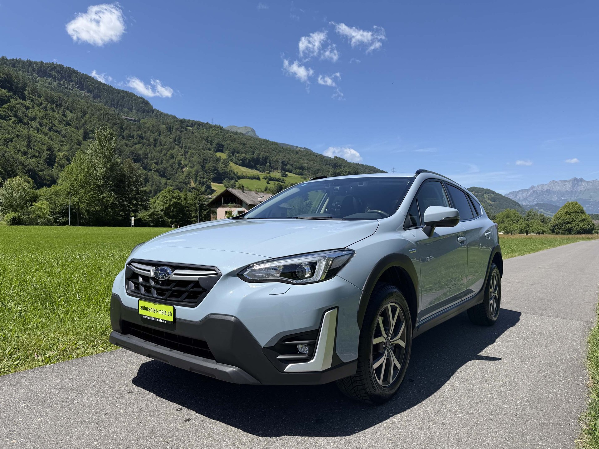 SUBARU XV 2.0i e-Boxer Luxury-image-3