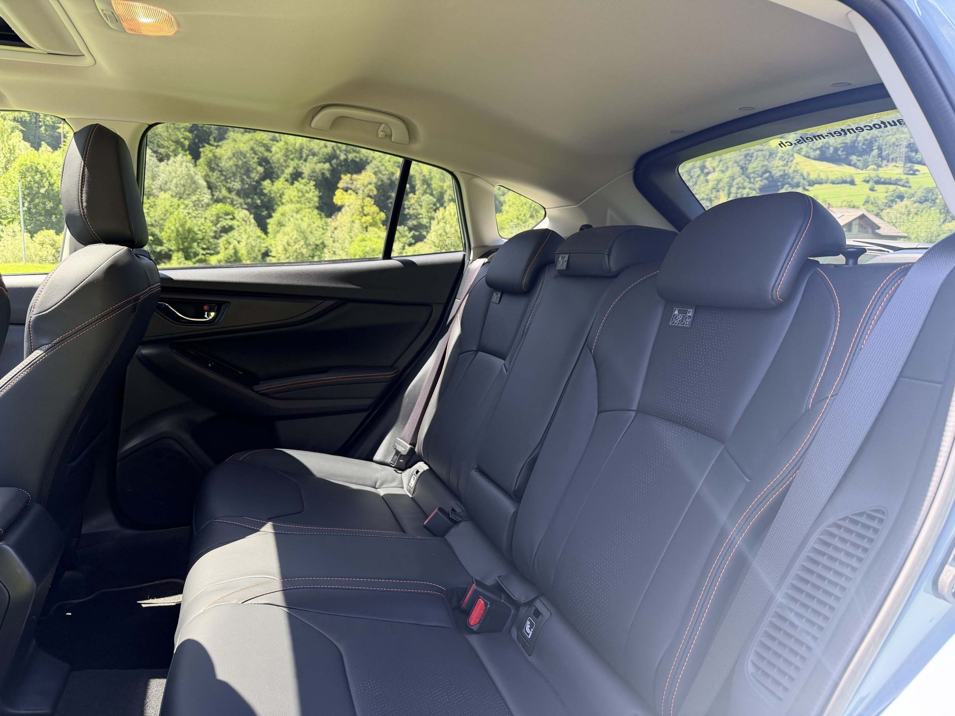 SUBARU XV 2.0i e-Boxer Luxury-image-11