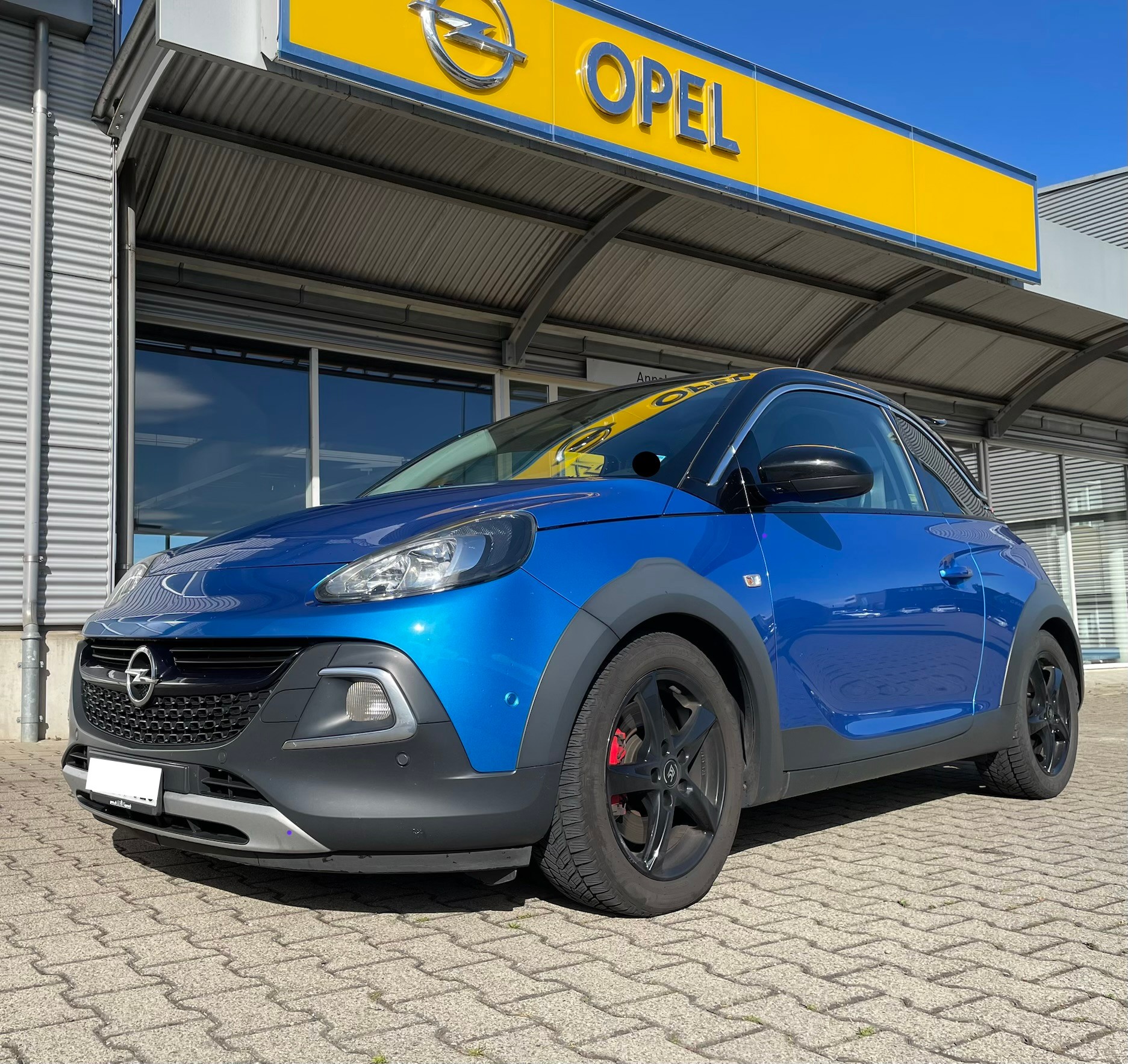 OPEL Adam 1.4 Turbo Rocks S-image-0