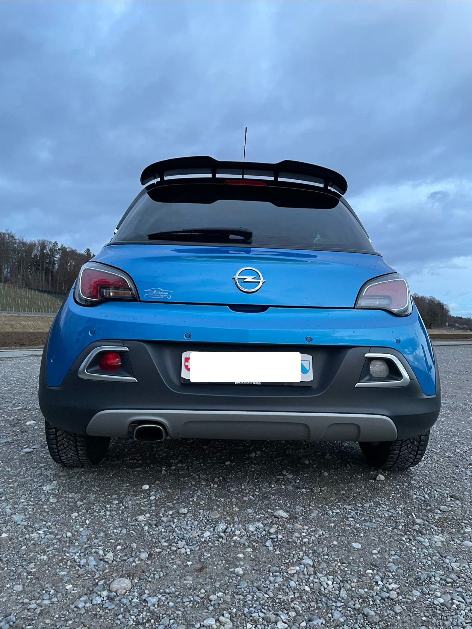 OPEL Adam 1.4 Turbo Rocks S-image-3