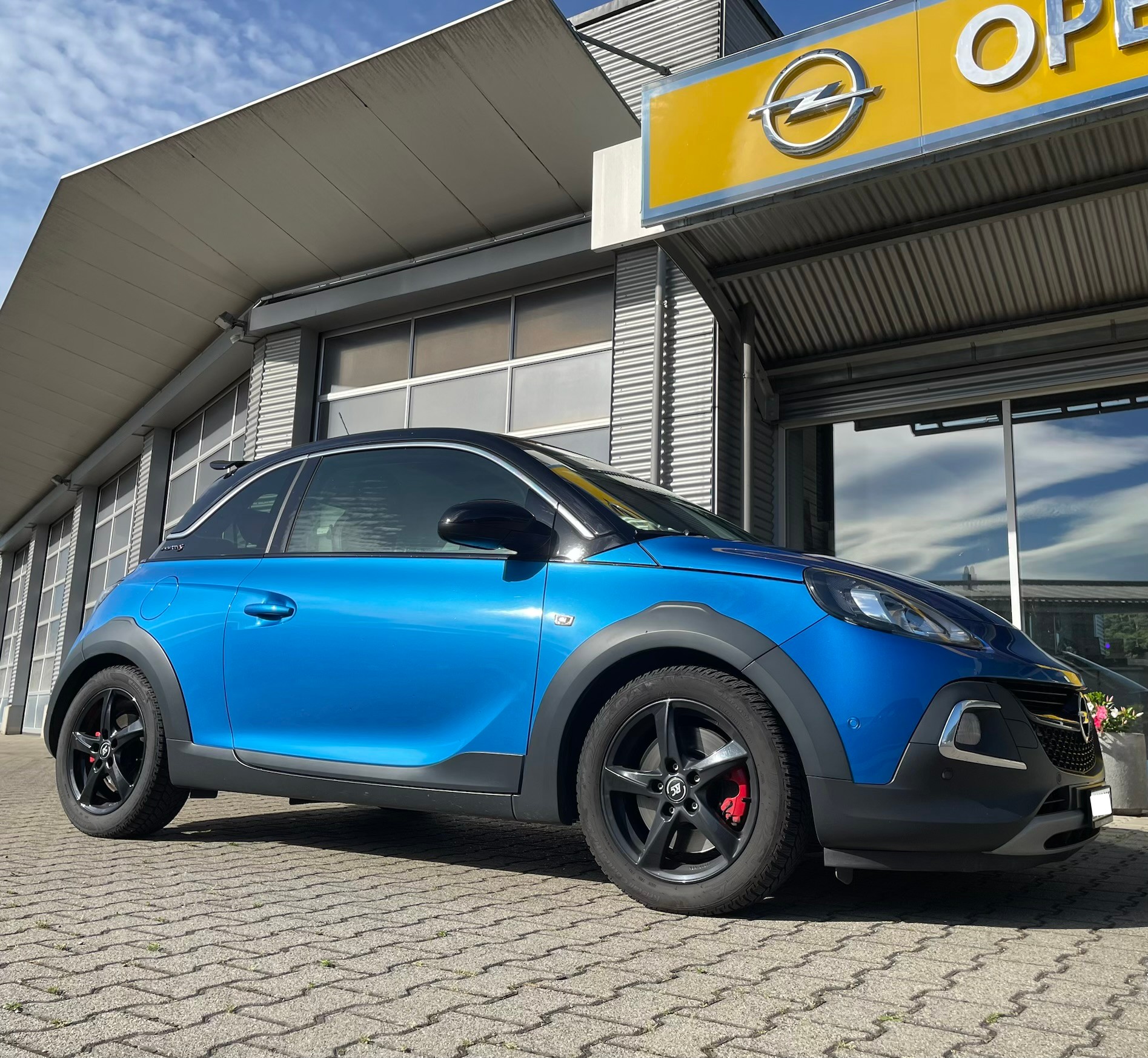 OPEL Adam 1.4 Turbo Rocks S-image-2