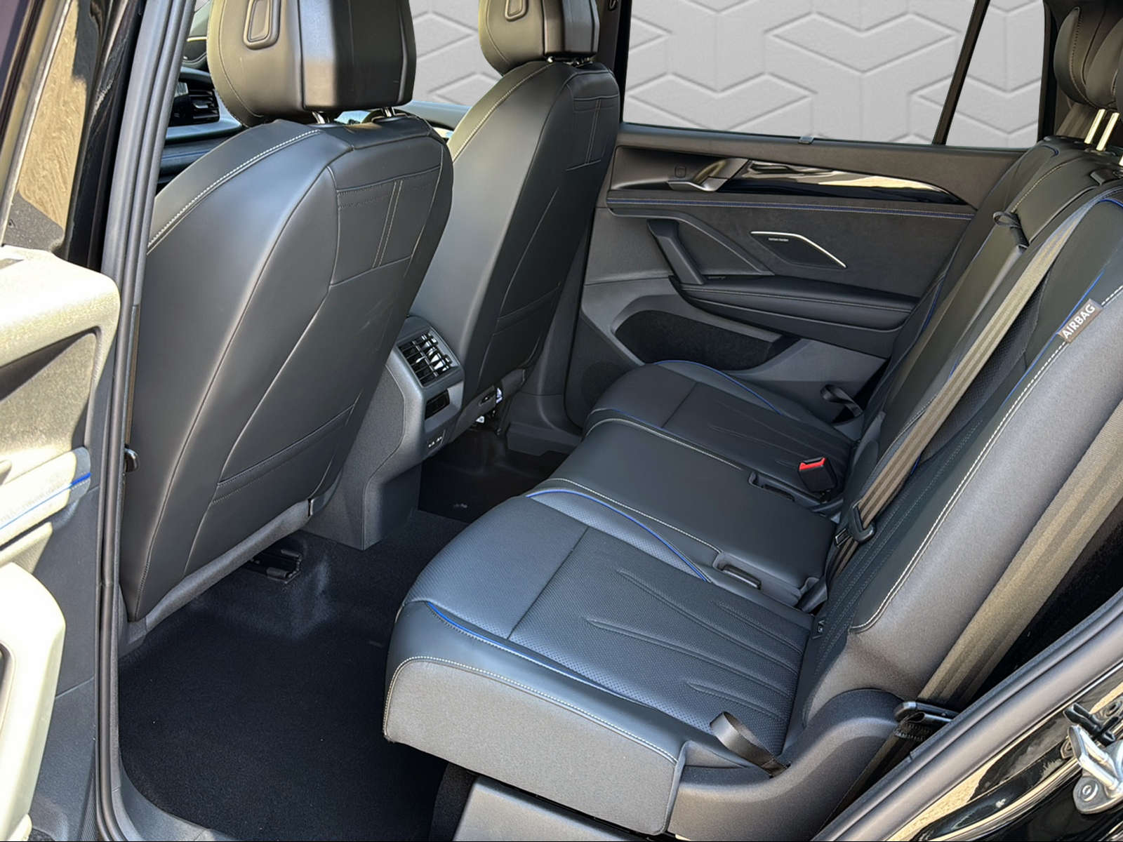 VW Tayron 2.0 TSI R-Line Plus DSG 4Motion-image-12