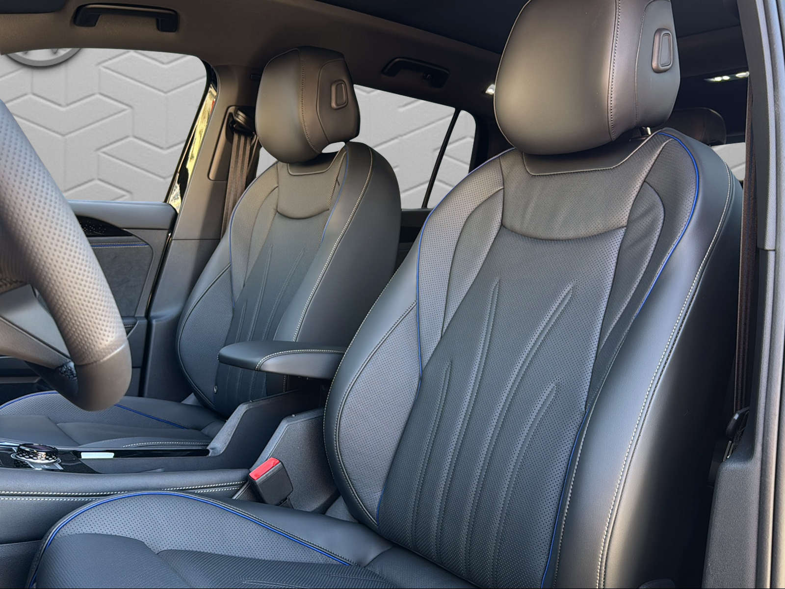 VW Tayron 2.0 TSI R-Line Plus DSG 4Motion-image-6