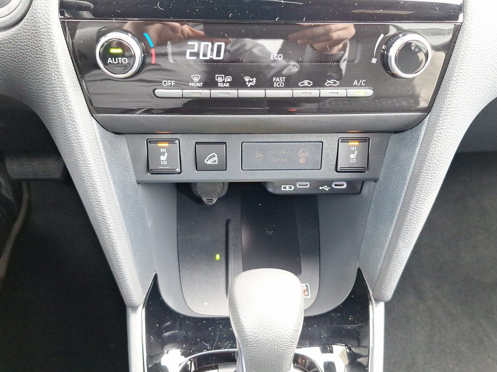 TOYOTA Yaris Cross 1.5 VVT-i HSD Trend AWD-i-image-12