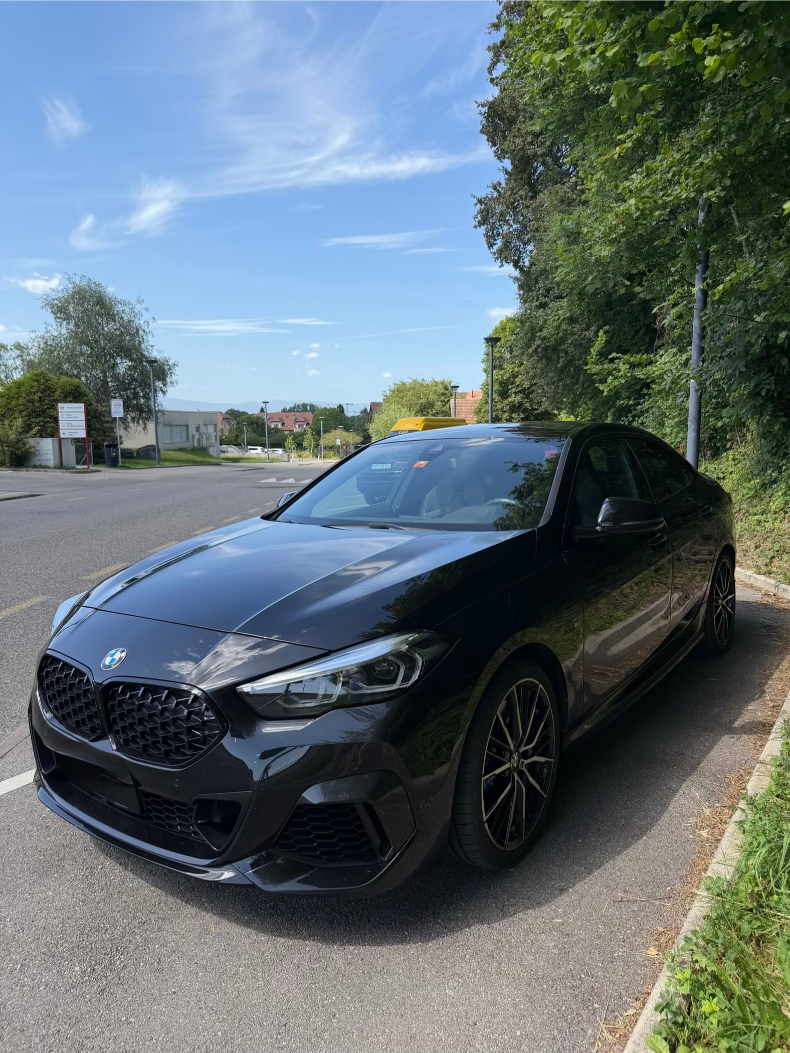 BMW M235i xDrive-image-0