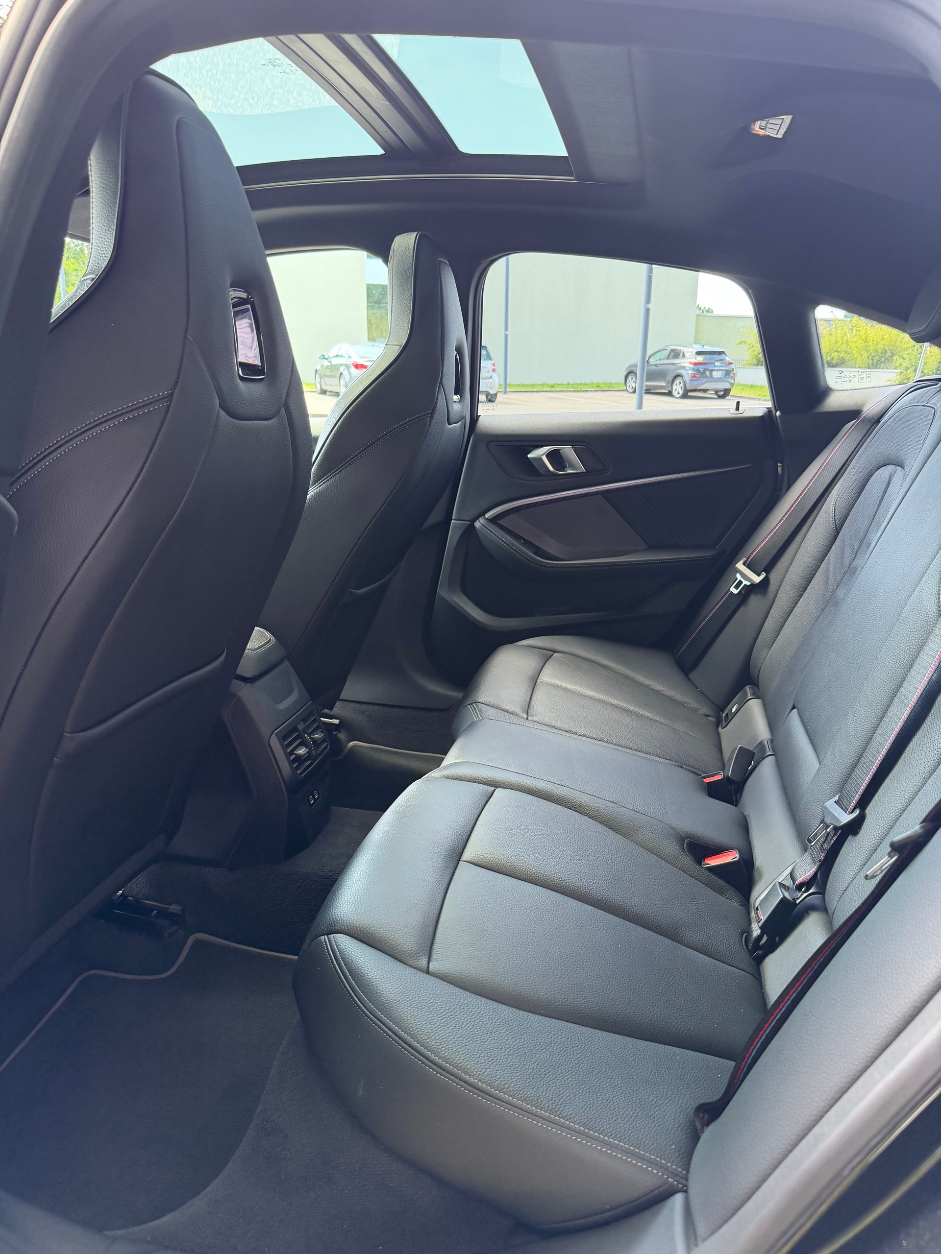 BMW M235i xDrive-image-4