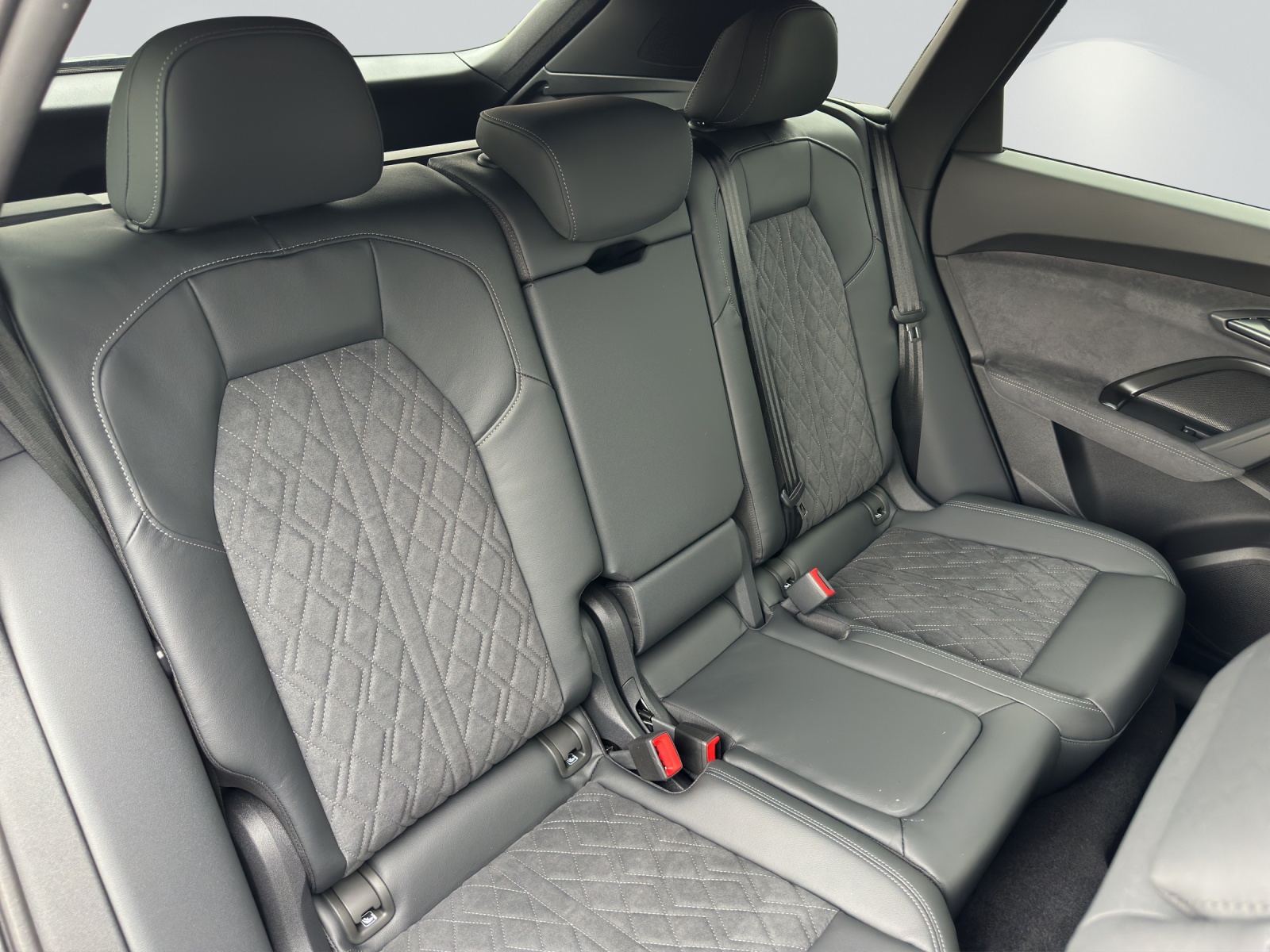AUDI Q5 TDI quattro 220 kW S-tronic-image-8