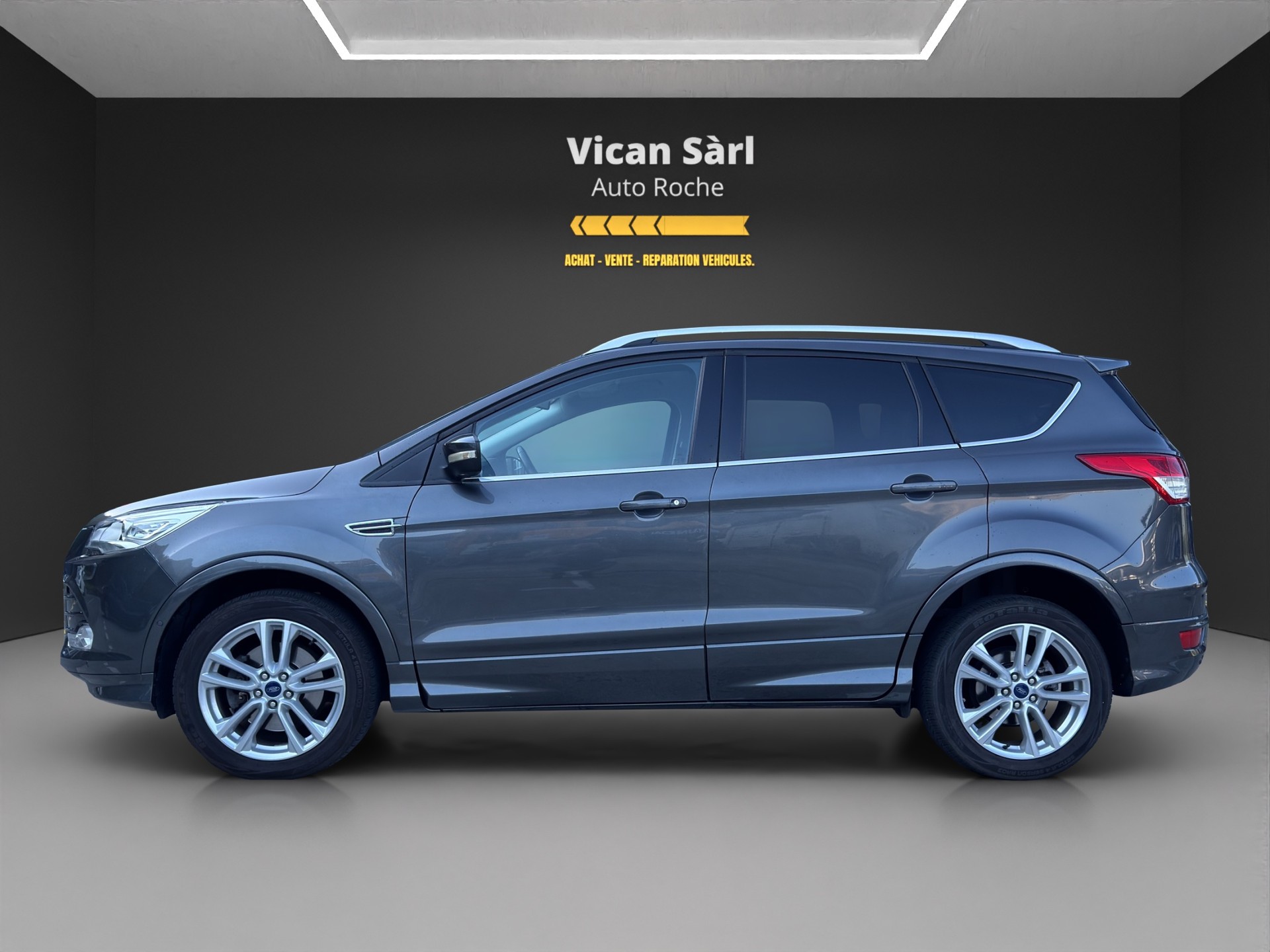 FORD Kuga 2.0 TDCi Carving 4WD PowerShift-image-3
