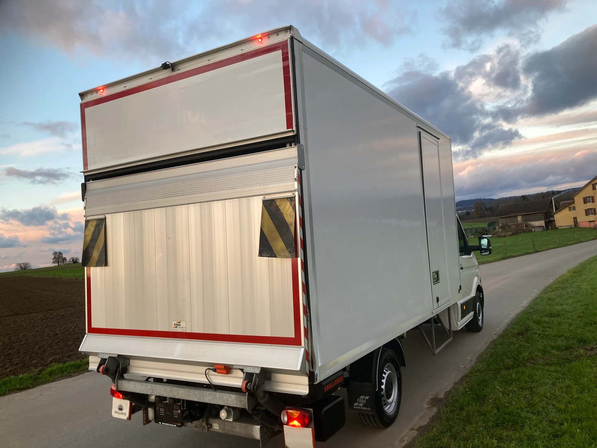 VW Crafter 35 2.0 BiTDI L4 mit Hebebühne-image-2