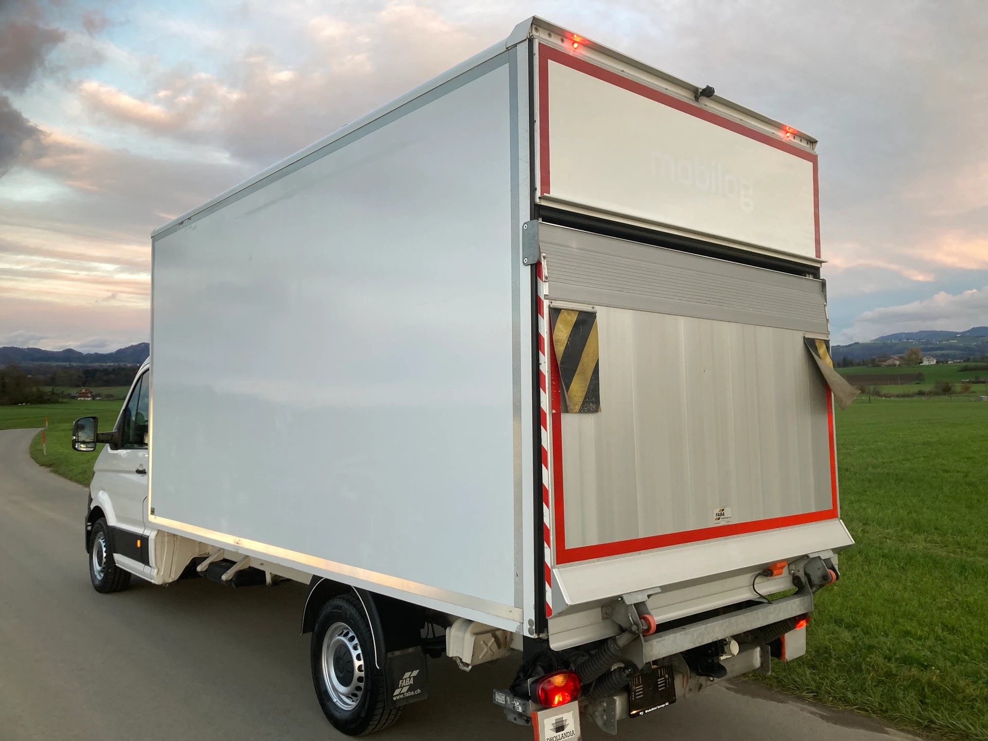 VW Crafter 35 2.0 BiTDI L4 mit Hebebühne-image-3