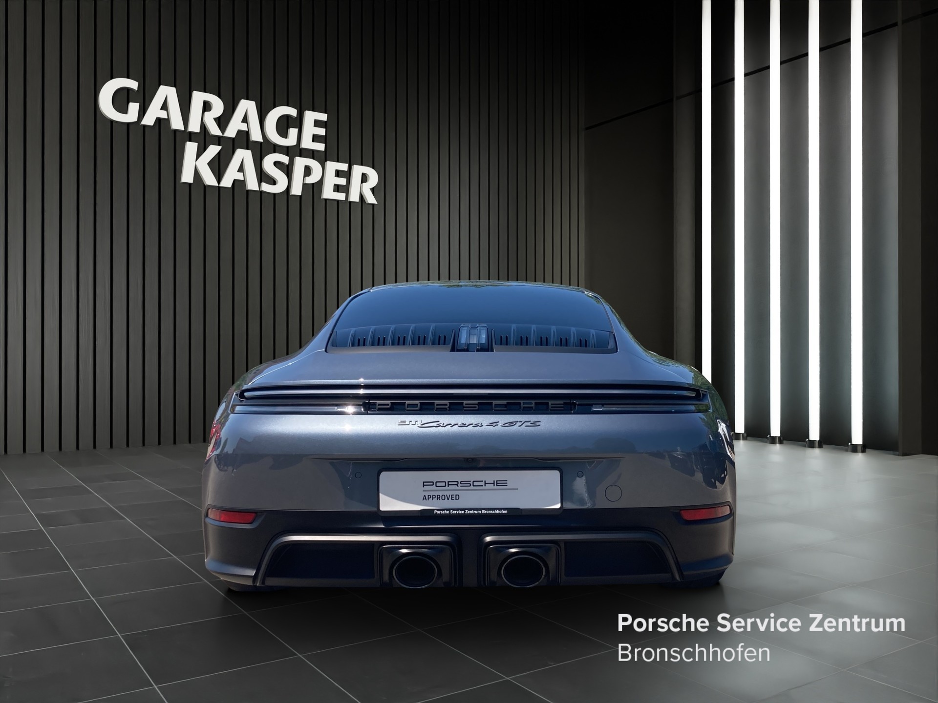 PORSCHE 911 Carrera 4 GTS Coupé-image-3