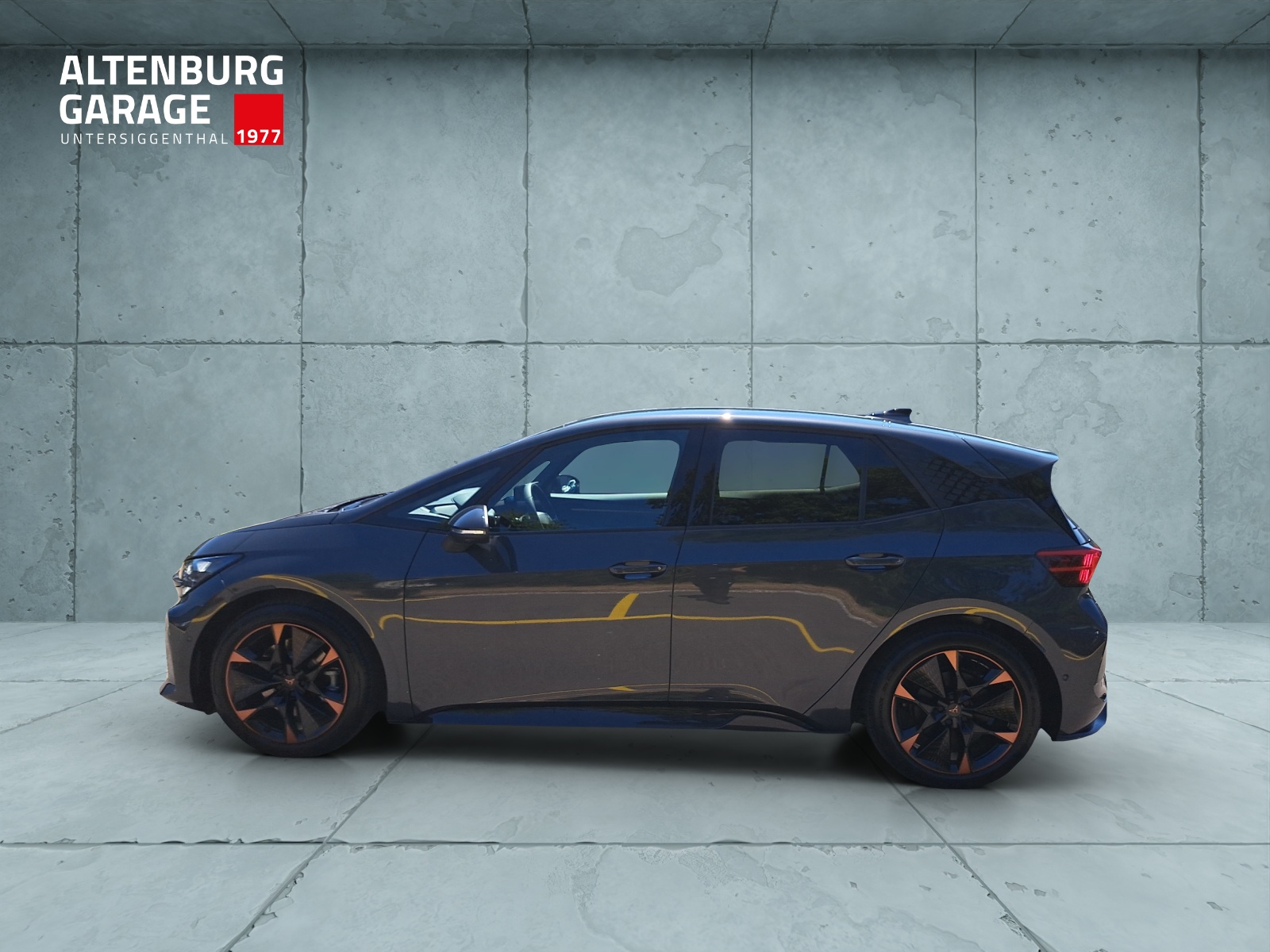 CUPRA Born 79 kWh Prime-showroom-element-1