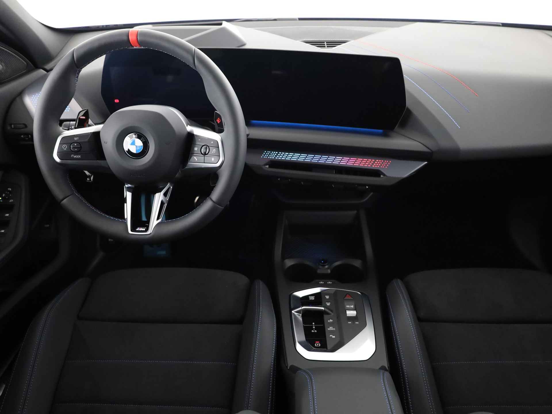 BMW M135i xDrive-image-16