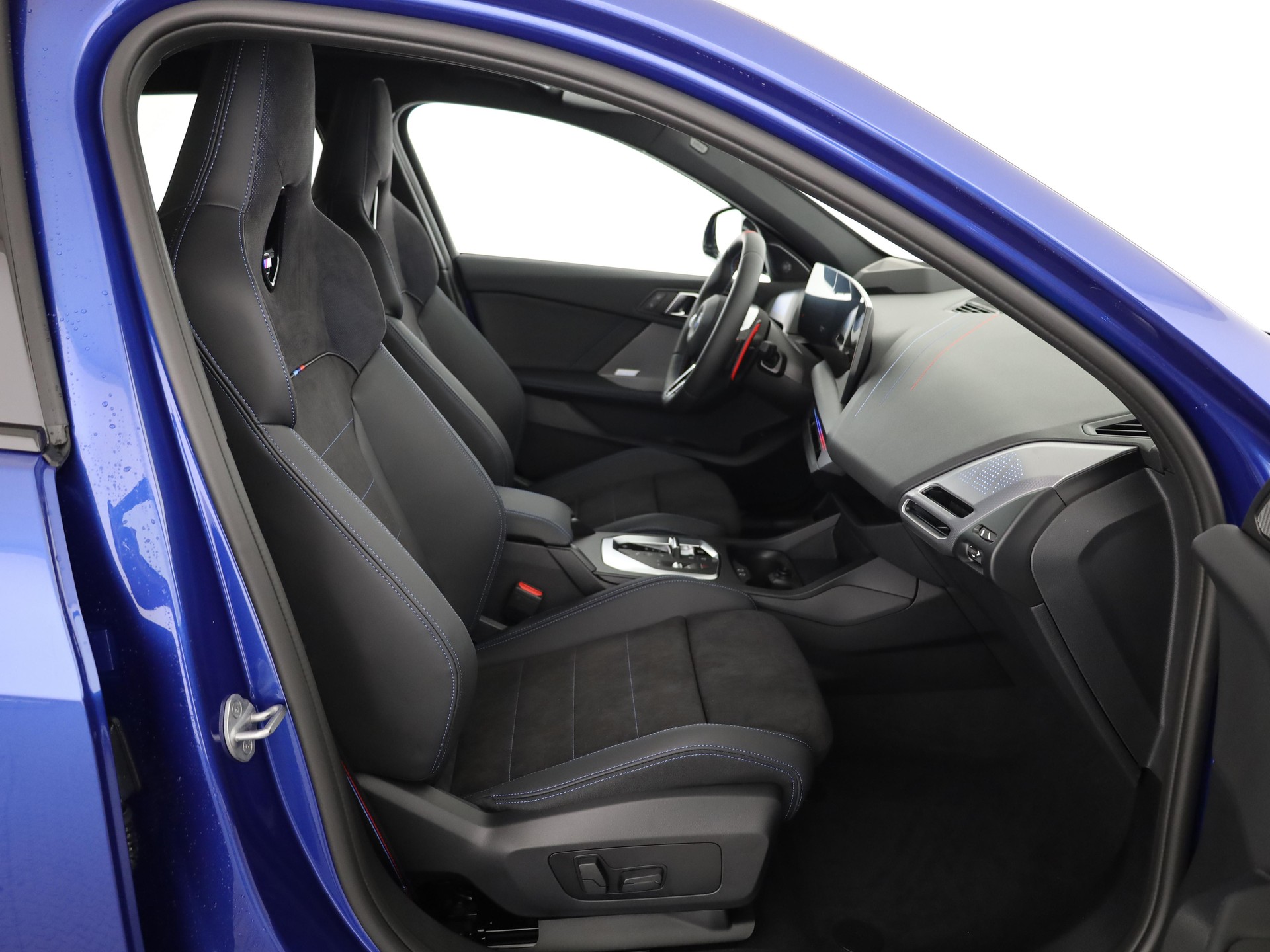 BMW M135i xDrive-image-14