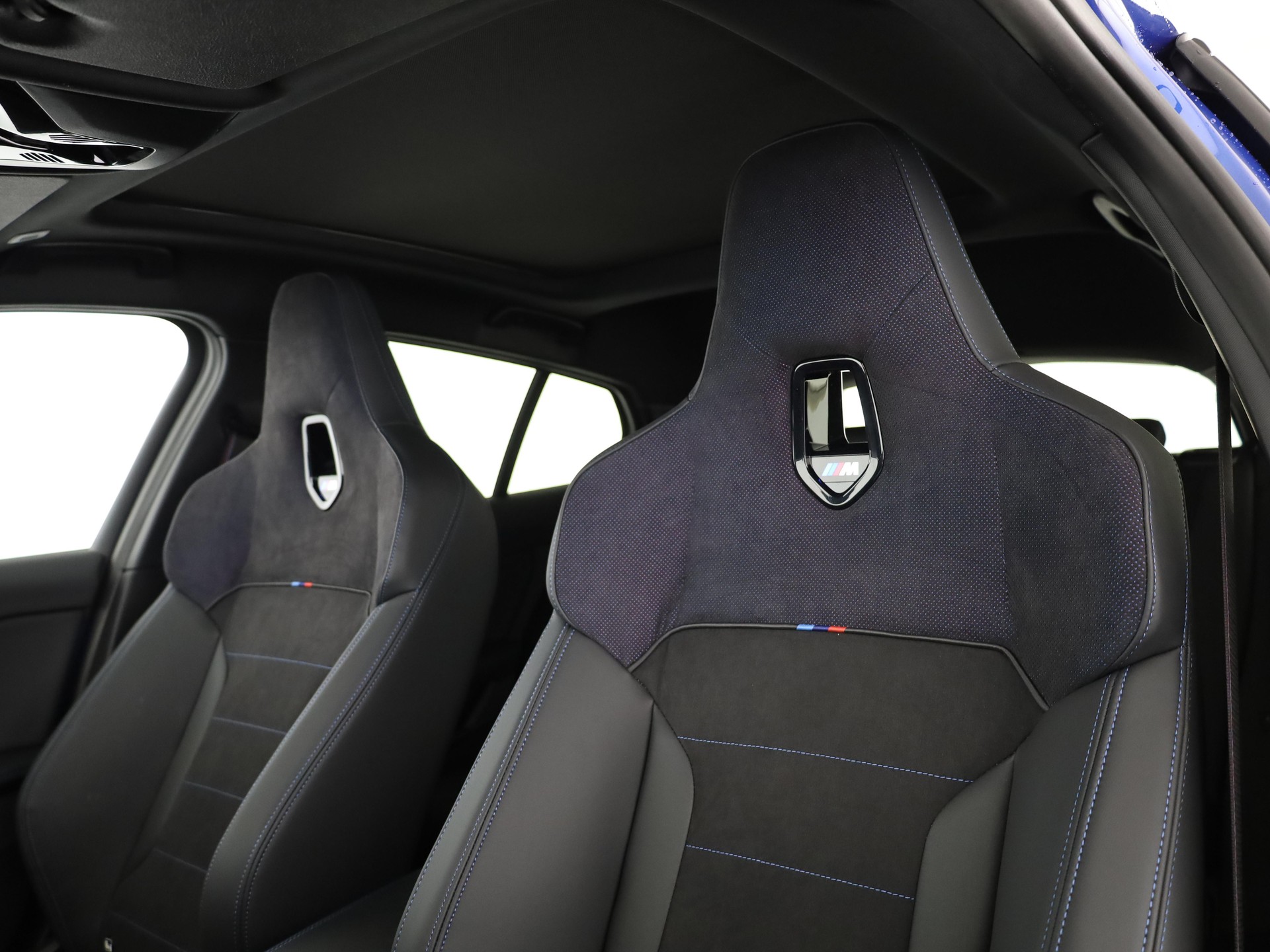 BMW M135i xDrive-image-11
