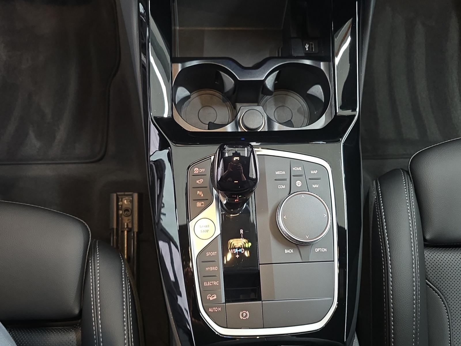 BMW X3 30e xDrive SAG-image-18