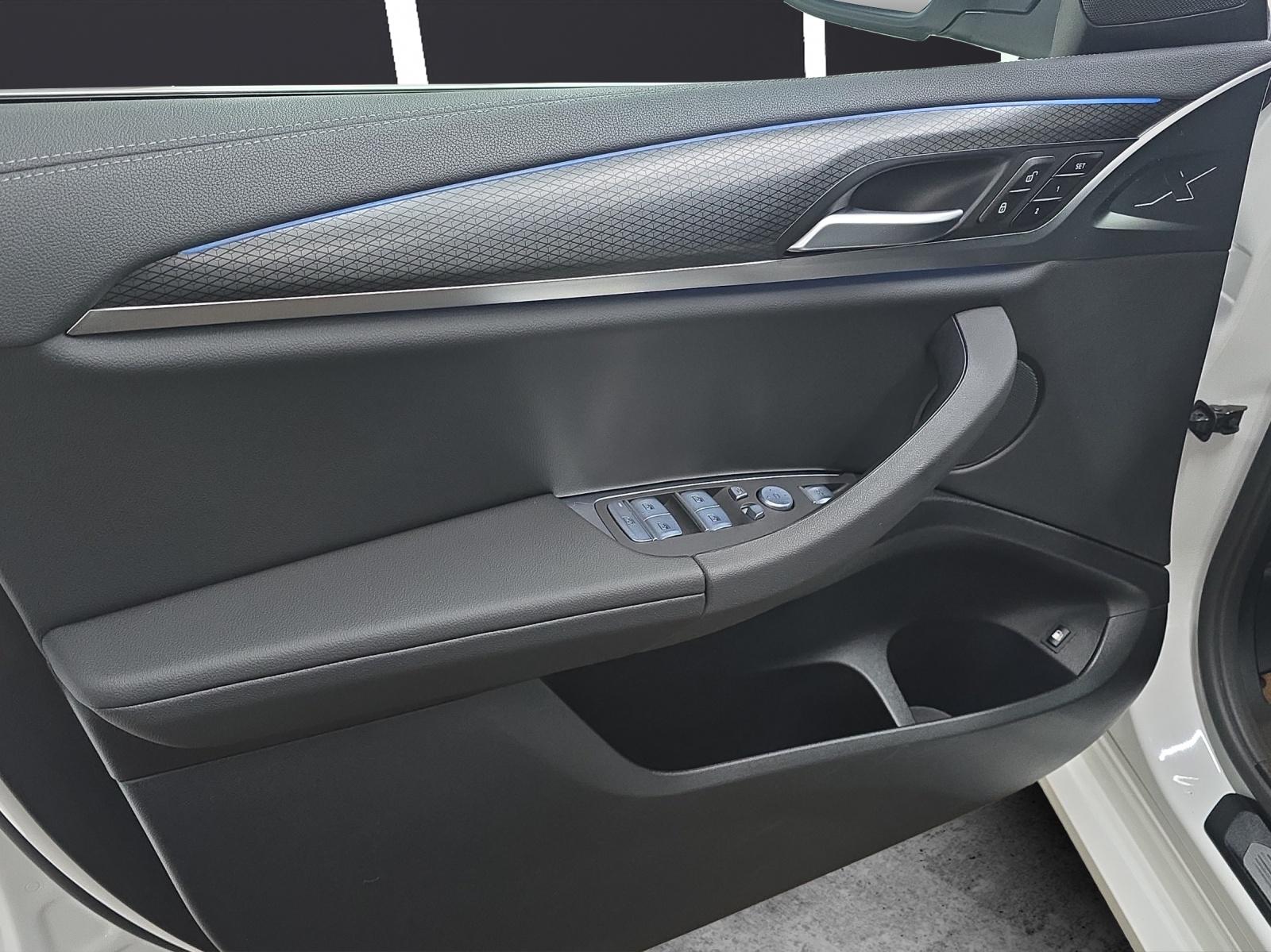 BMW X3 30e xDrive SAG-image-12