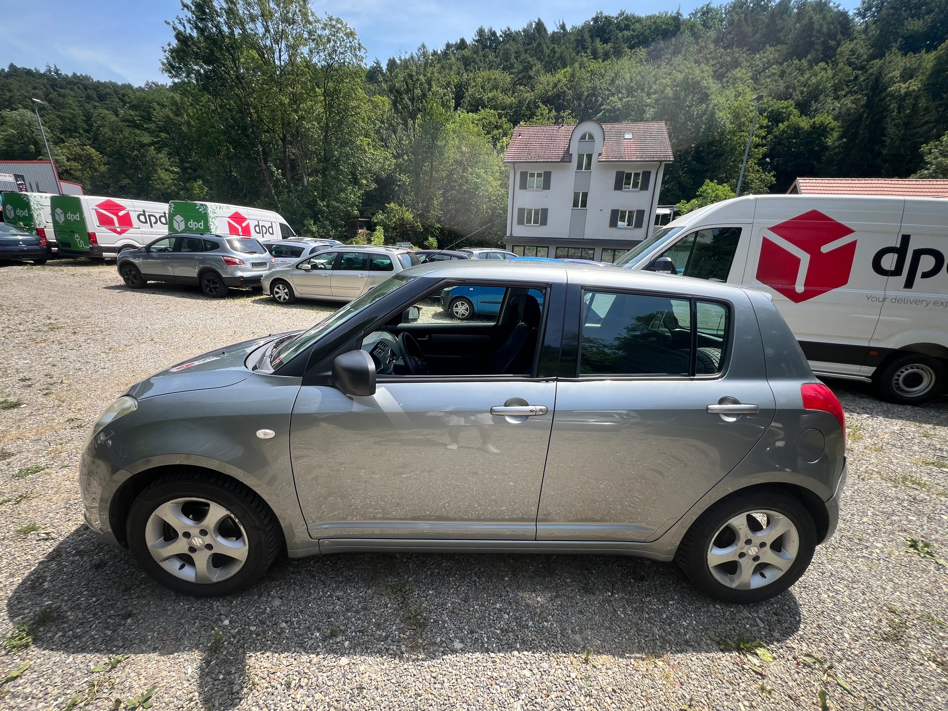 SUZUKI Swift 1.3i 16V GL-image-7