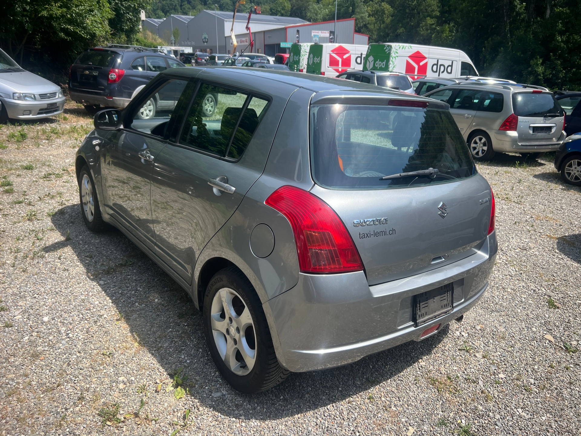 SUZUKI Swift 1.3i 16V GL-image-6