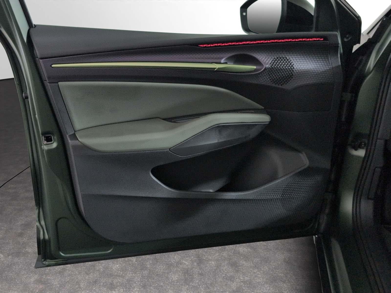 CUPRA Raval 52 kWh VZ Extreme Launch Edition-image-14