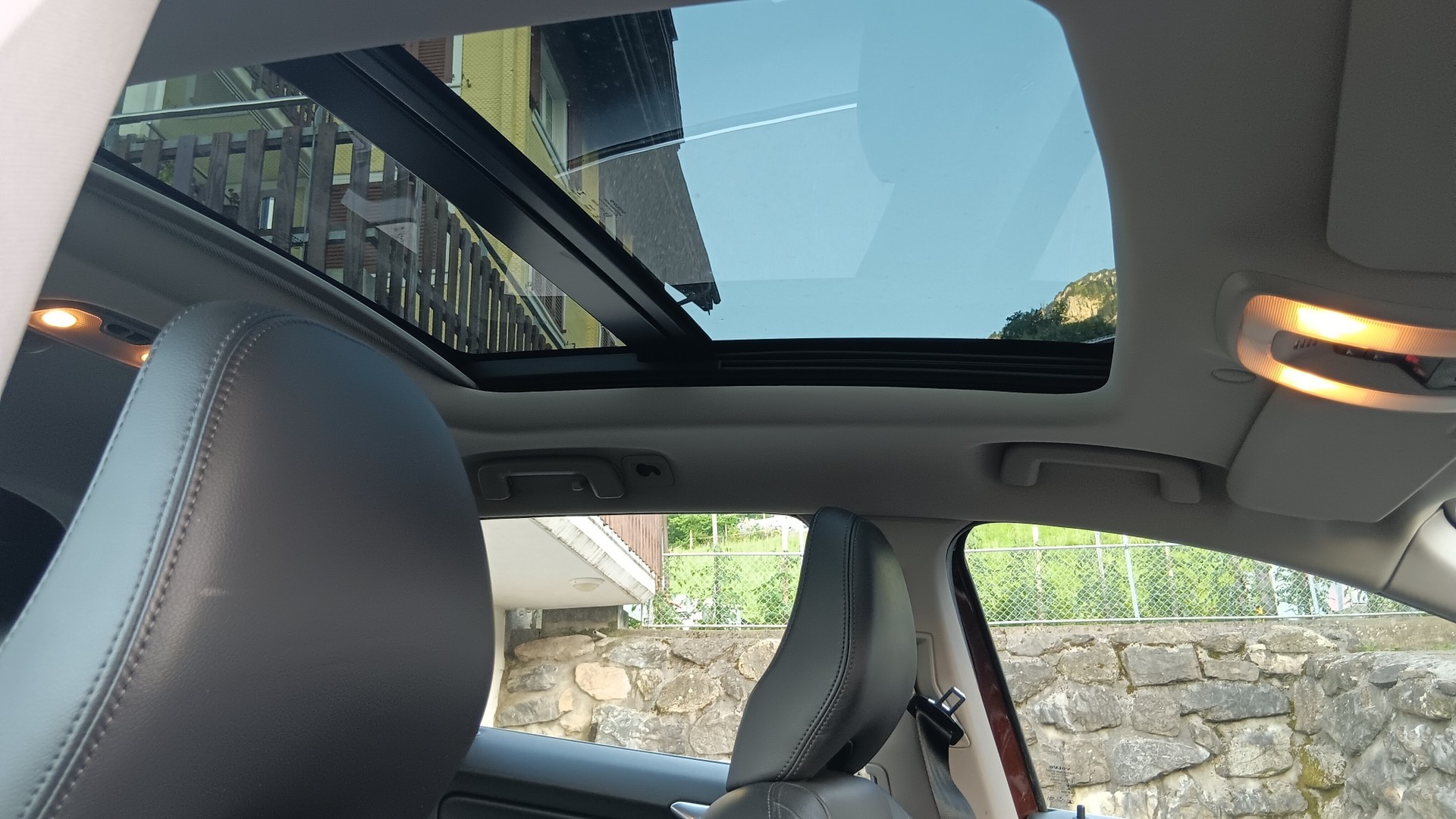 VOLVO XC60 D4 AWD Summum Geartronic-image-6