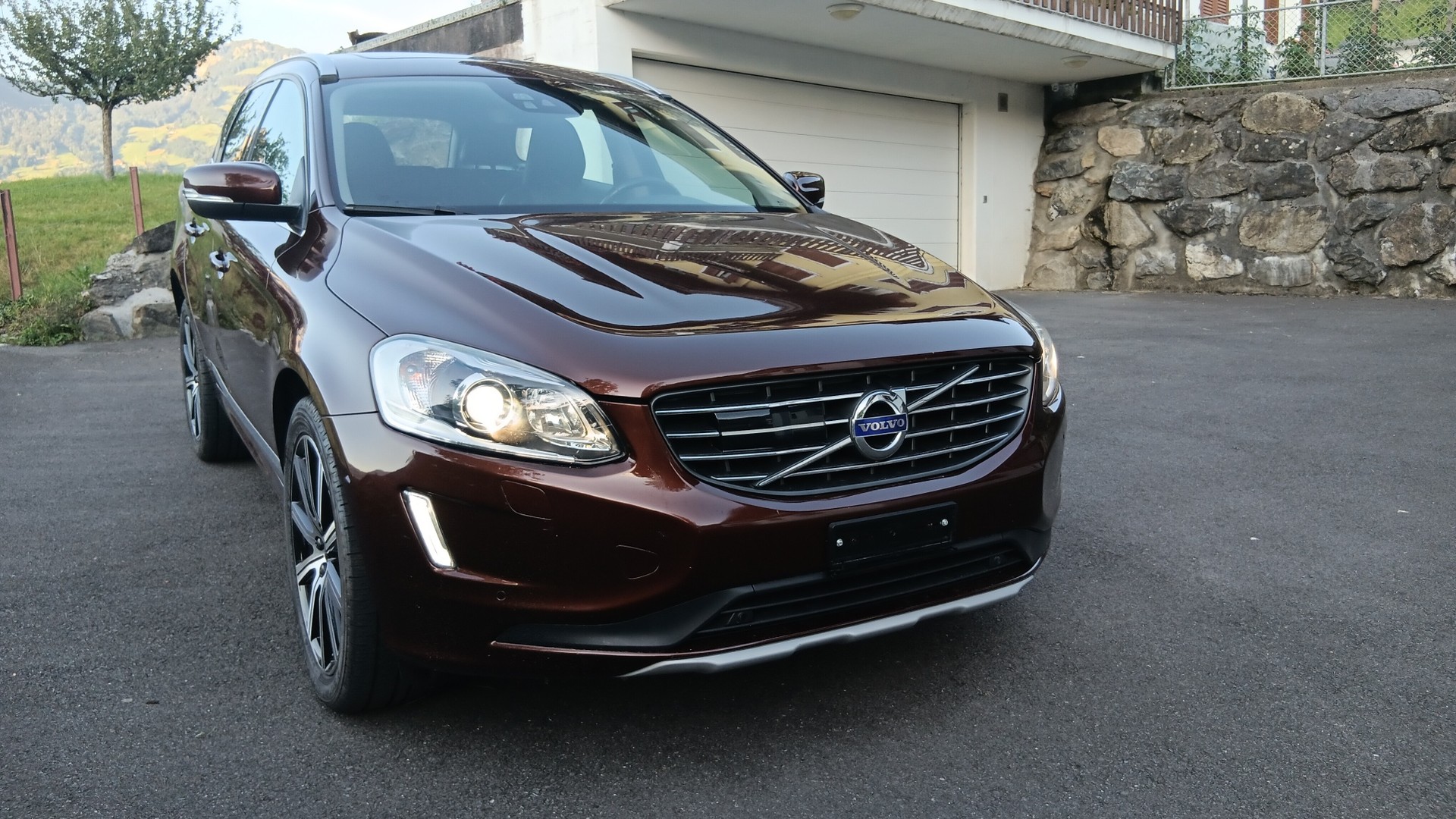 VOLVO XC60 D4 AWD Summum Geartronic-image-1
