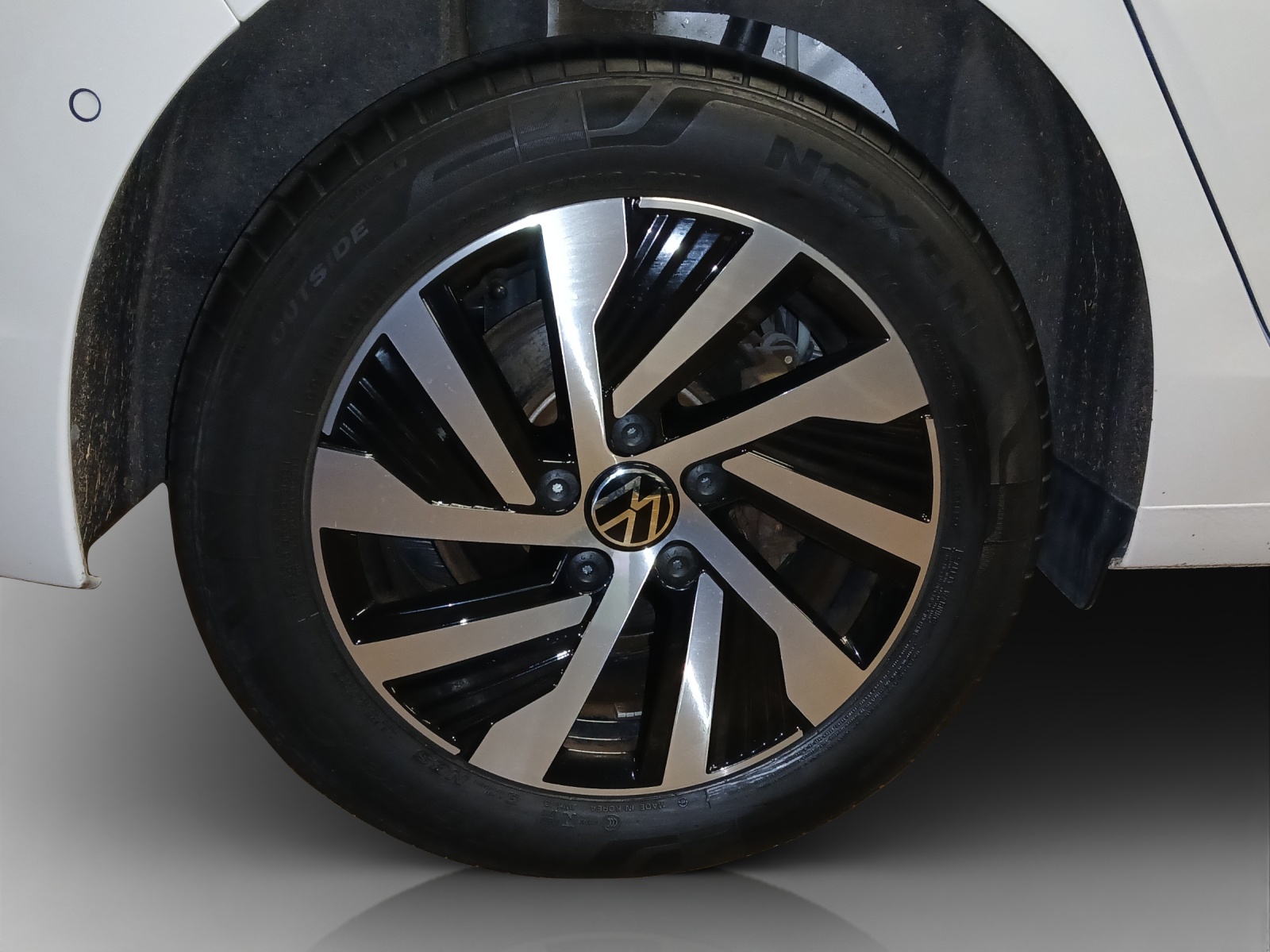 VW Golf 1.4 TSI PHEV Selection-image-13