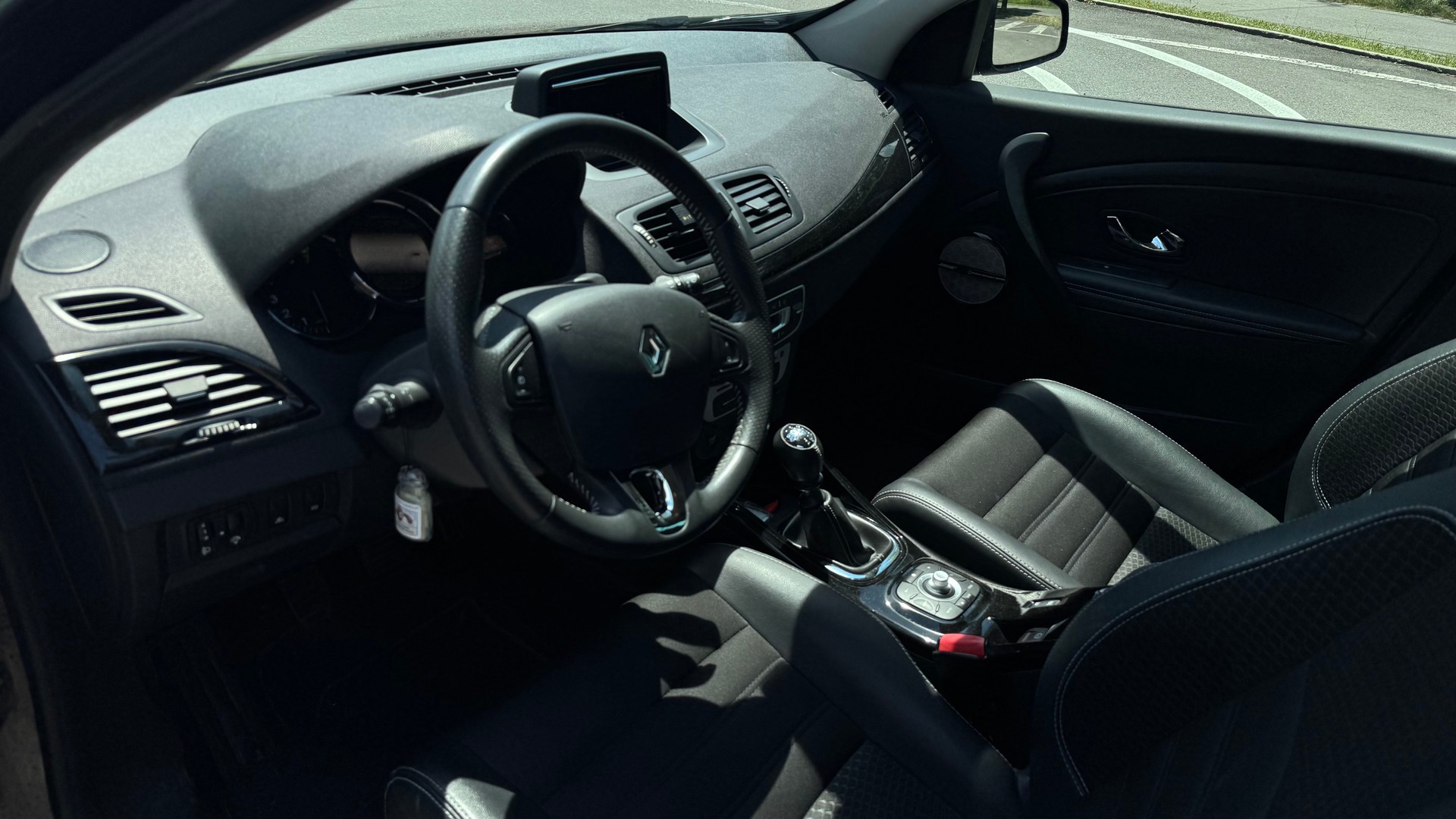 RENAULT 1.2 TCe 130 Bose Edition S/S-image-3