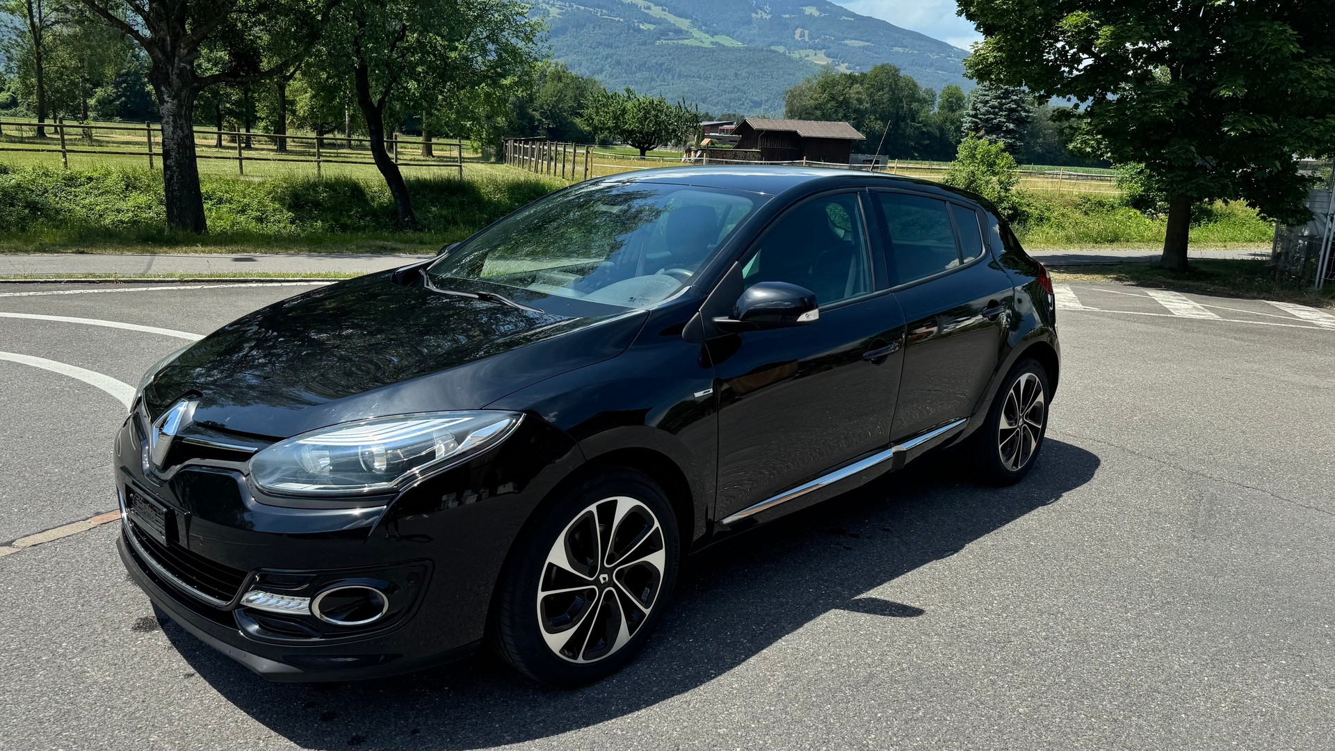 RENAULT 1.2 TCe 130 Bose Edition S/S-image-0