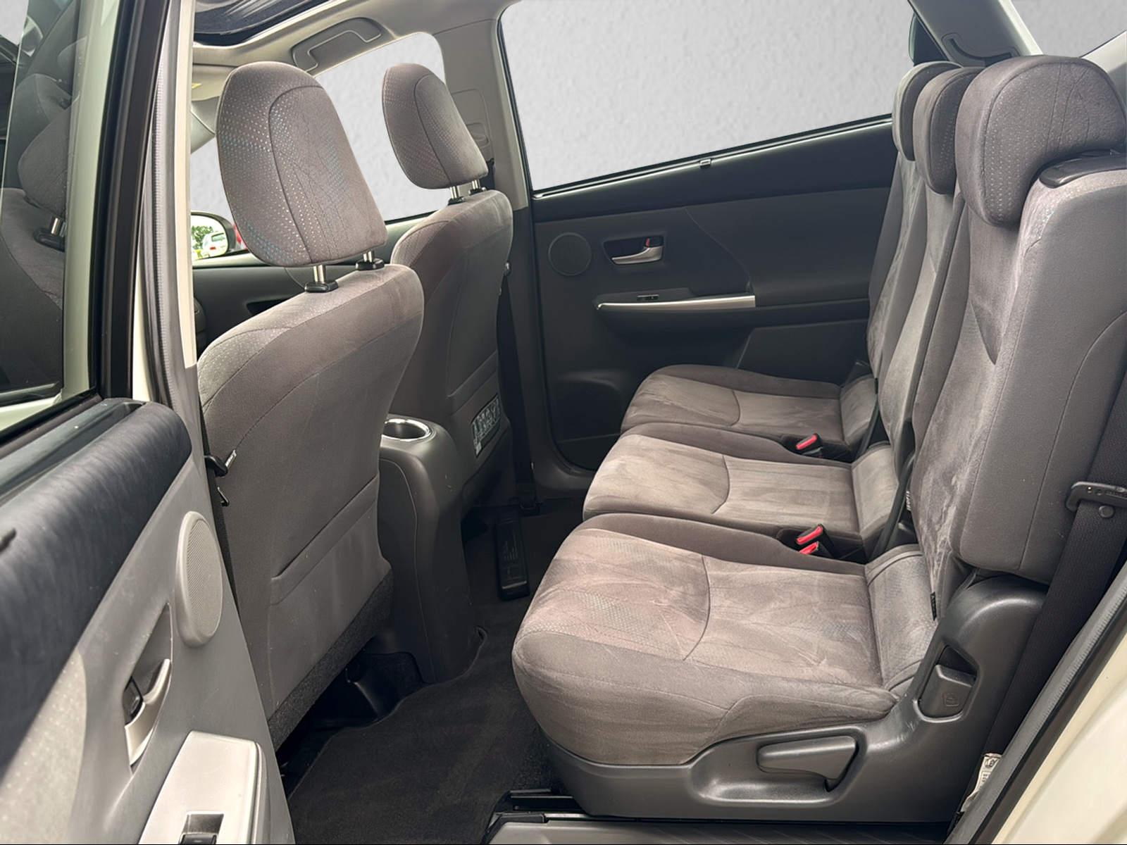 TOYOTA Prius+ Wagon 1.8 VVTi HSD Sol-image-11