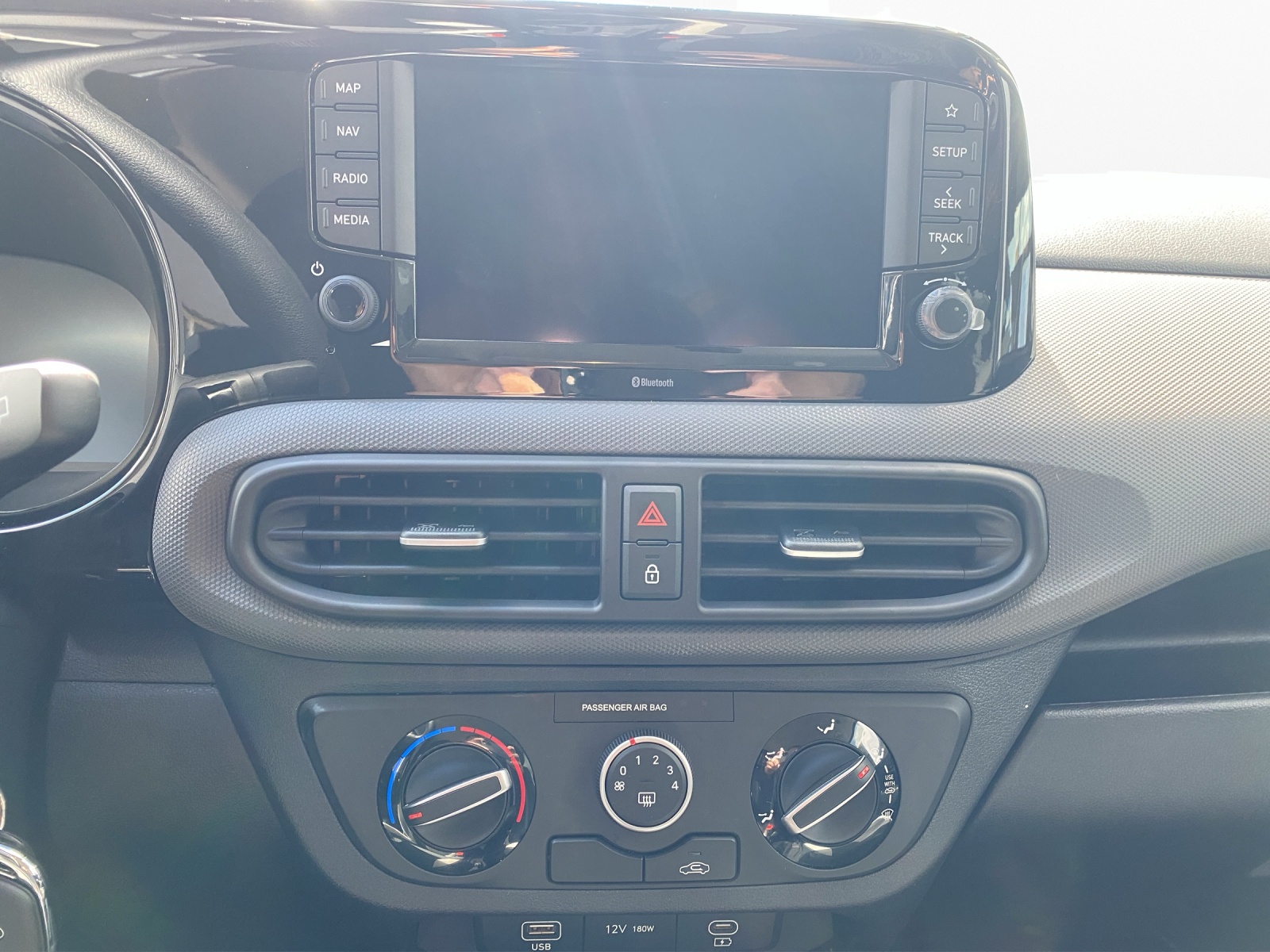 HYUNDAI i10 1.0 Pica-image-13