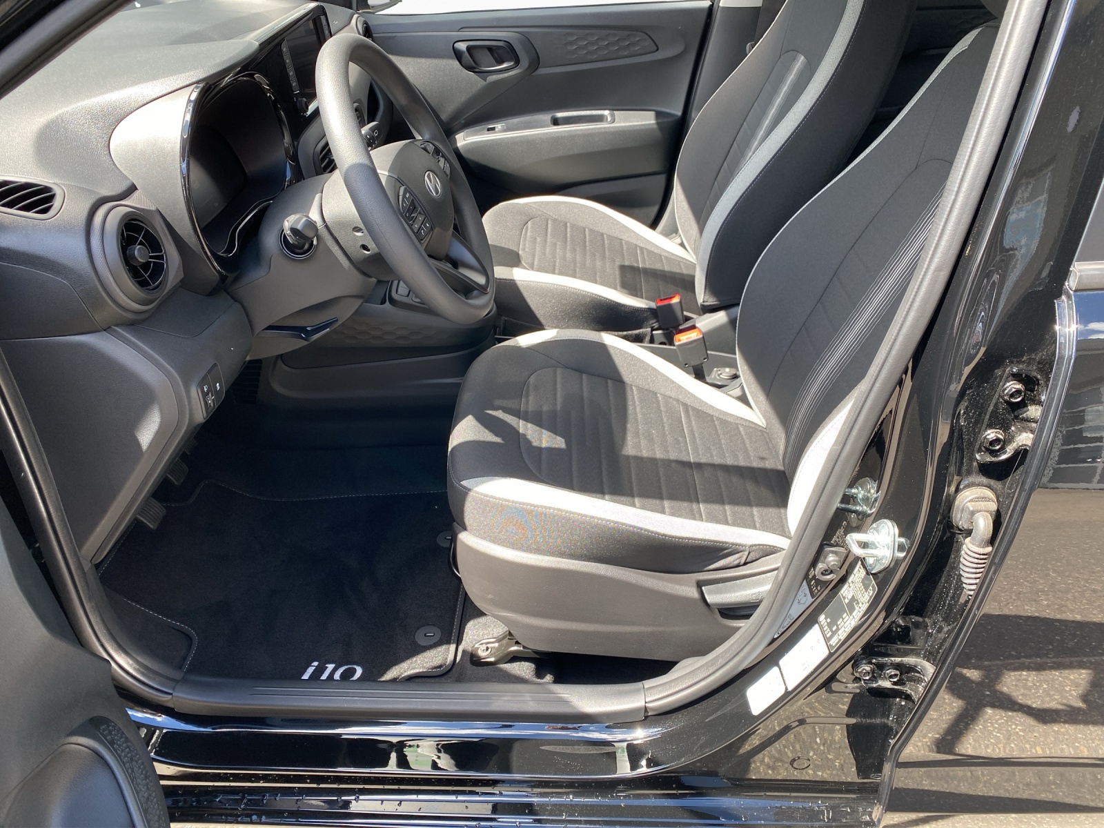 HYUNDAI i10 1.0 Pica-image-9