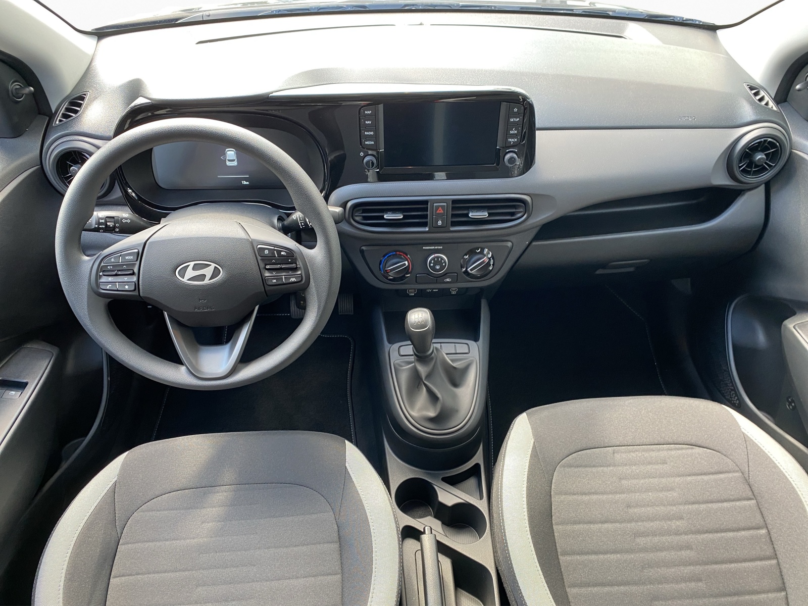 HYUNDAI i10 1.0 Pica-image-11