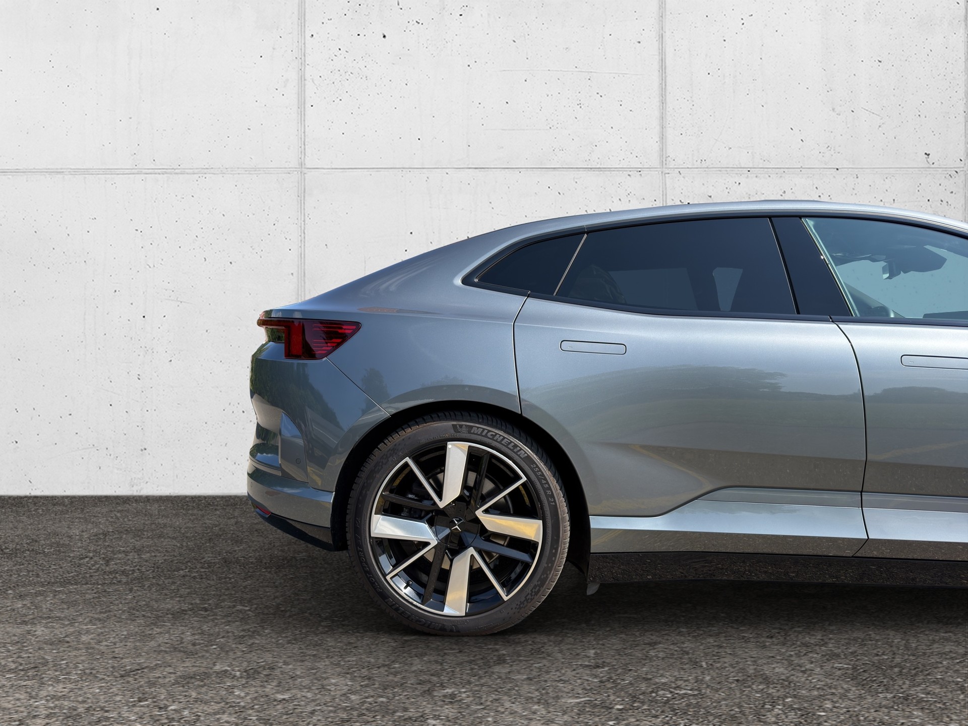 POLESTAR Polestar 4 Long Range Dual 100kWh-image-8