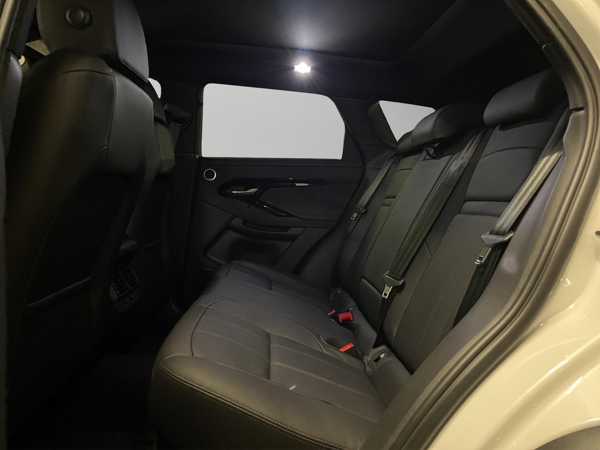 LAND ROVER Range Rover Evoque 2.0 D 200 Dynamic SE-image-9