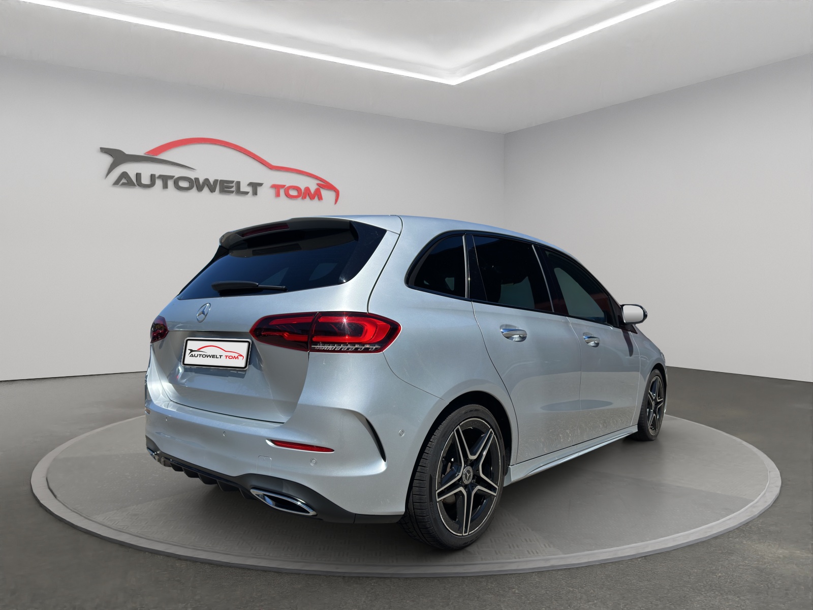 MERCEDES-BENZ B 200 d AMG Line 8G-DCT-image-4