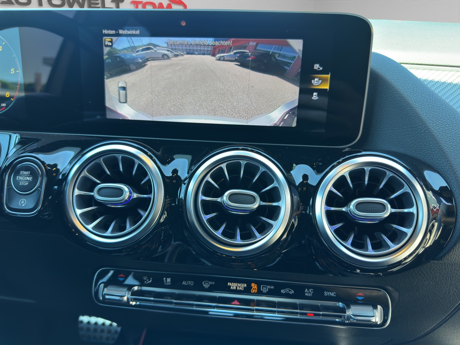 MERCEDES-BENZ B 200 d AMG Line 8G-DCT-image-12