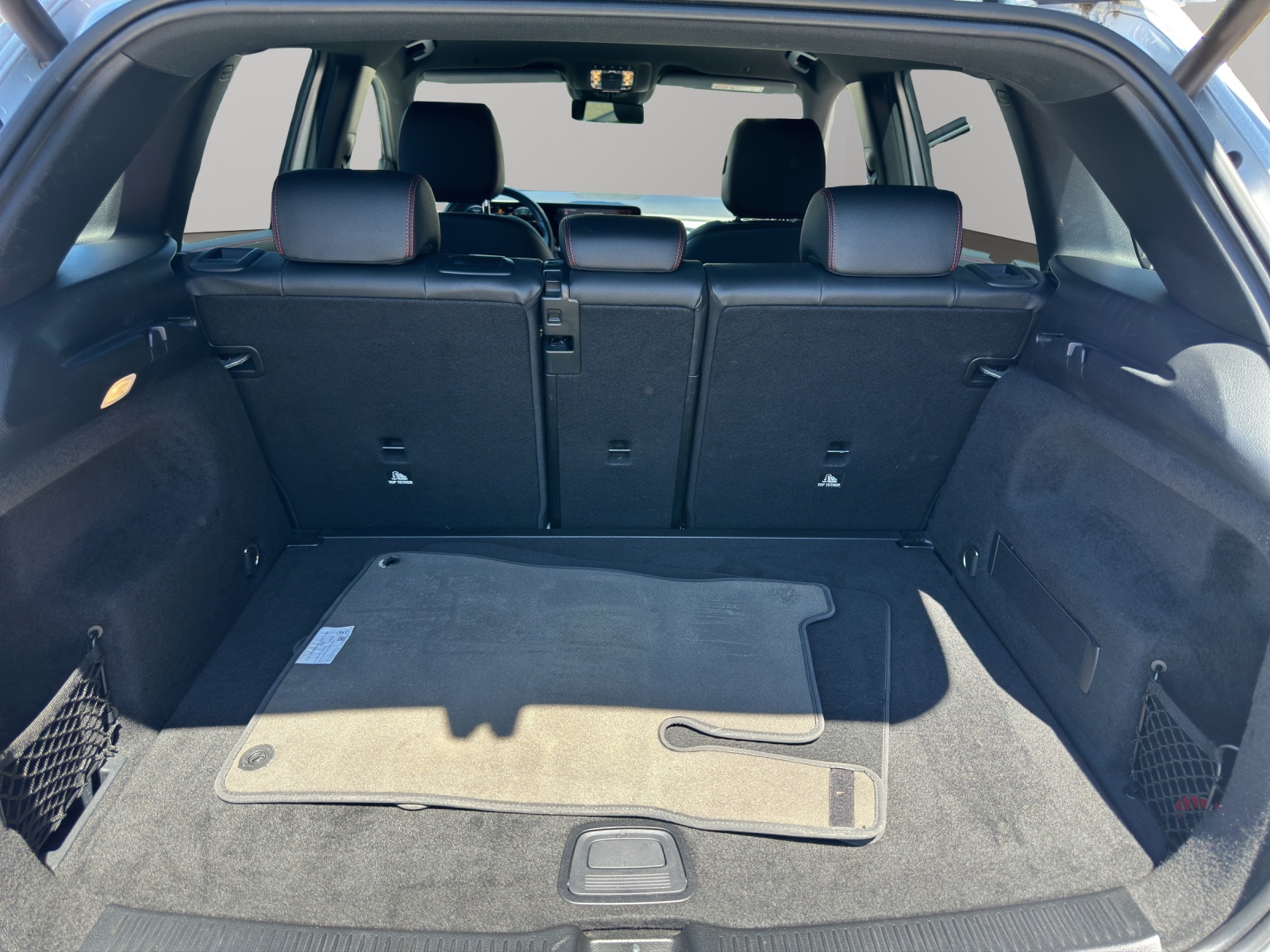 MERCEDES-BENZ B 200 d AMG Line 8G-DCT-image-15