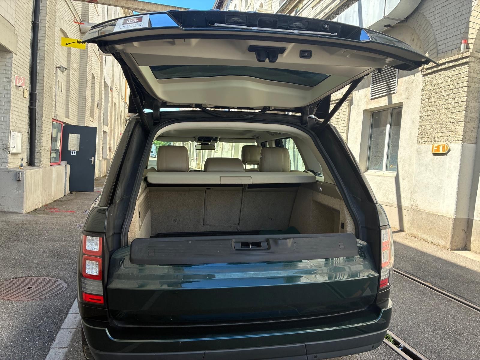 LAND ROVER Range Rover 4.4 SDV8 Vogue Automatic-image-7
