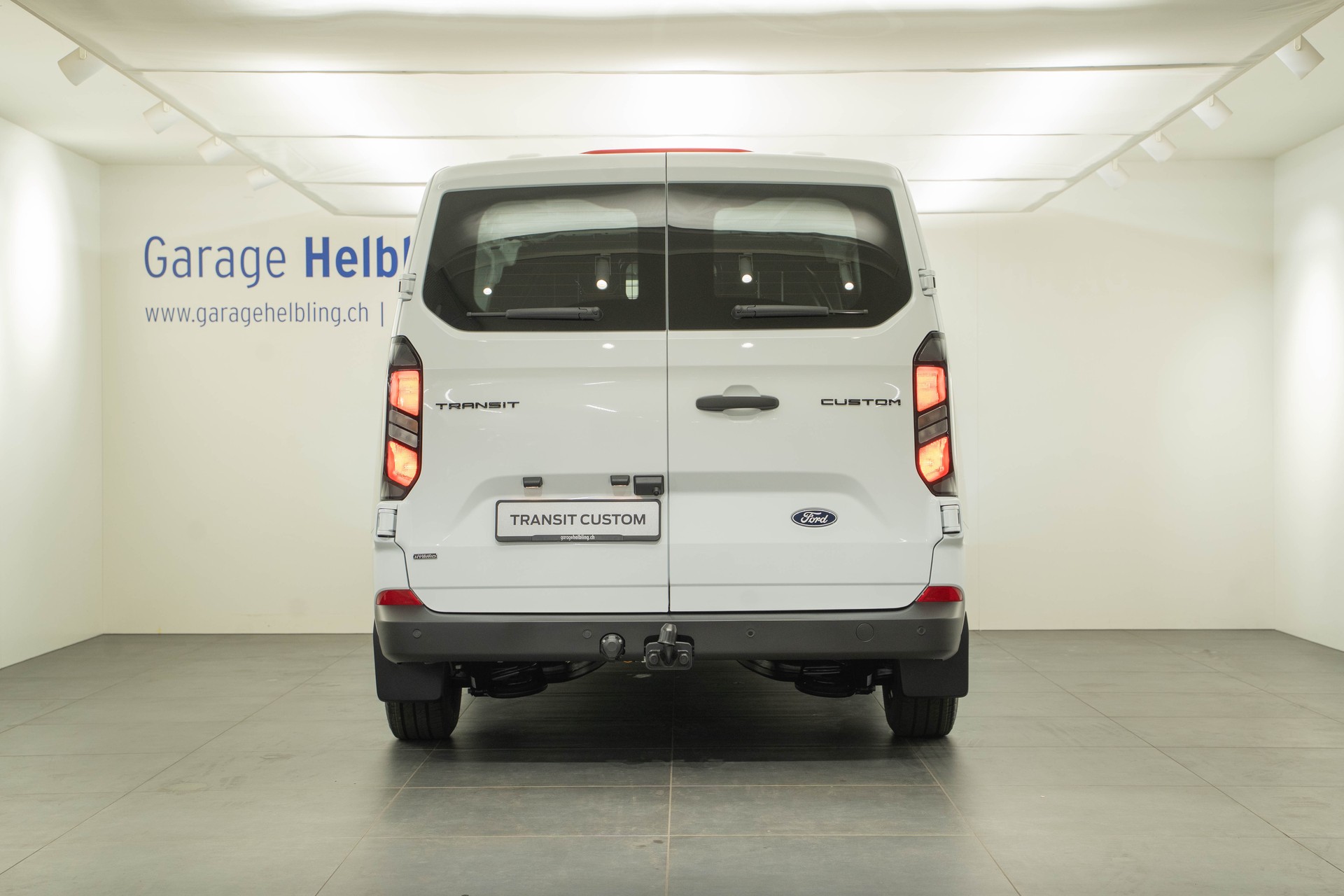 FORD Transit C Van 320 L1 2.5 Duratec 233 Trend PHEV-image-3