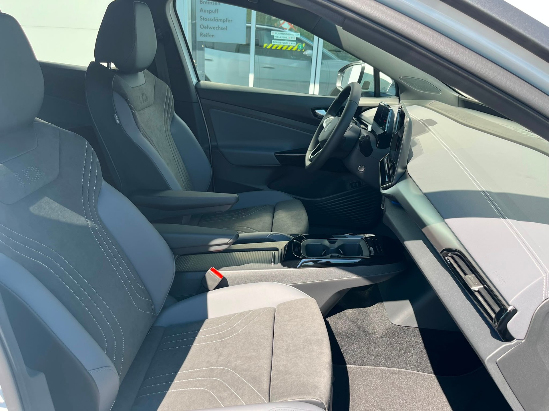 VW ID.4 Pro United 77 kWh 4 Motion-image-2