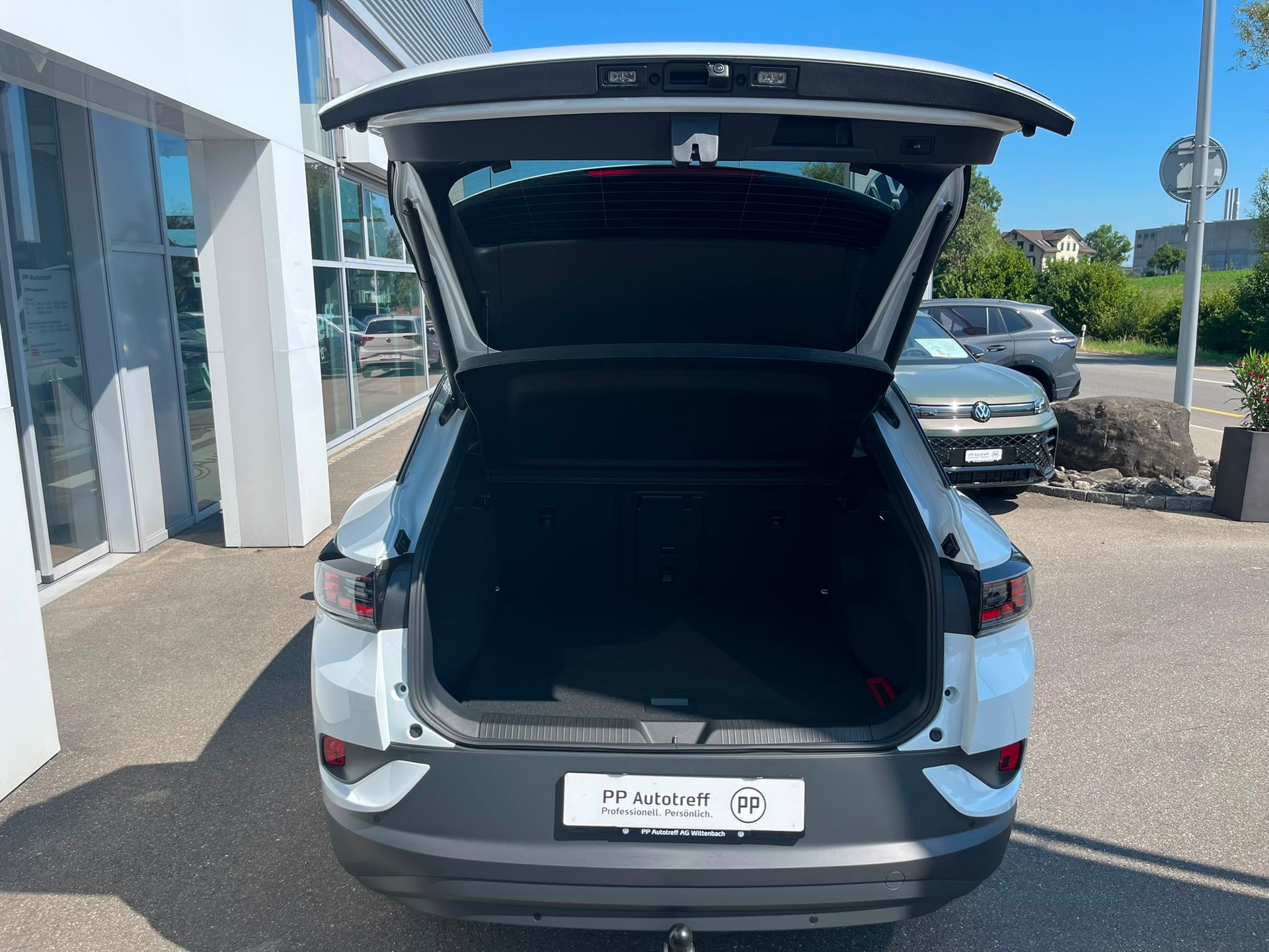 VW ID.4 Pro United 77 kWh 4 Motion-image-4