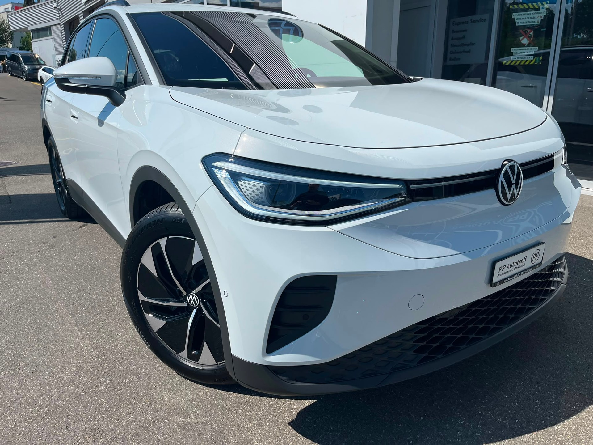 VW ID.4 Pro United 77 kWh 4 Motion-image-1