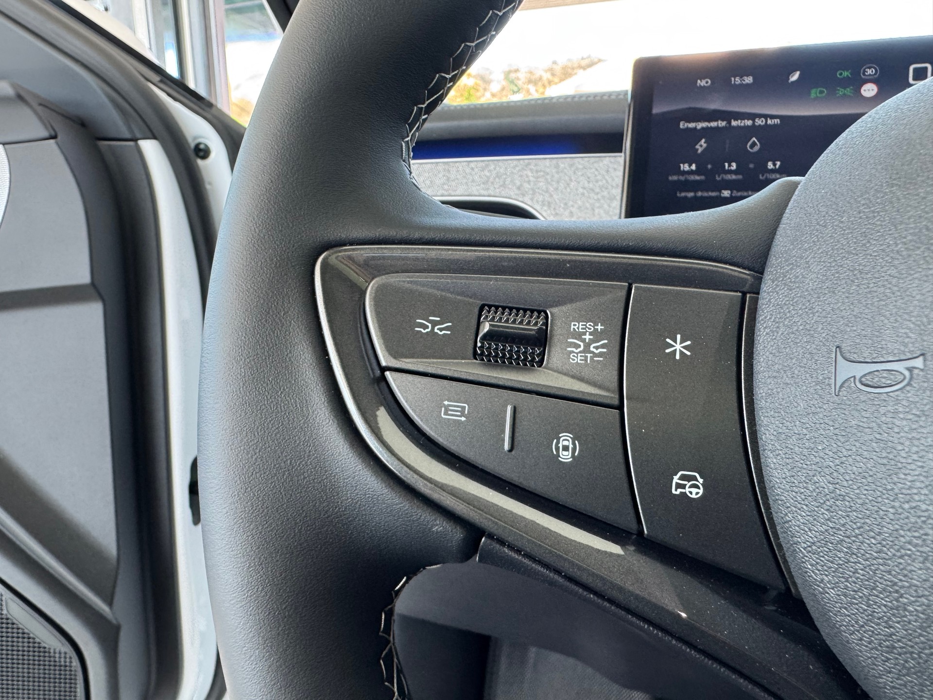 BYD Seal 6 DM-i Touring Comfort-image-15